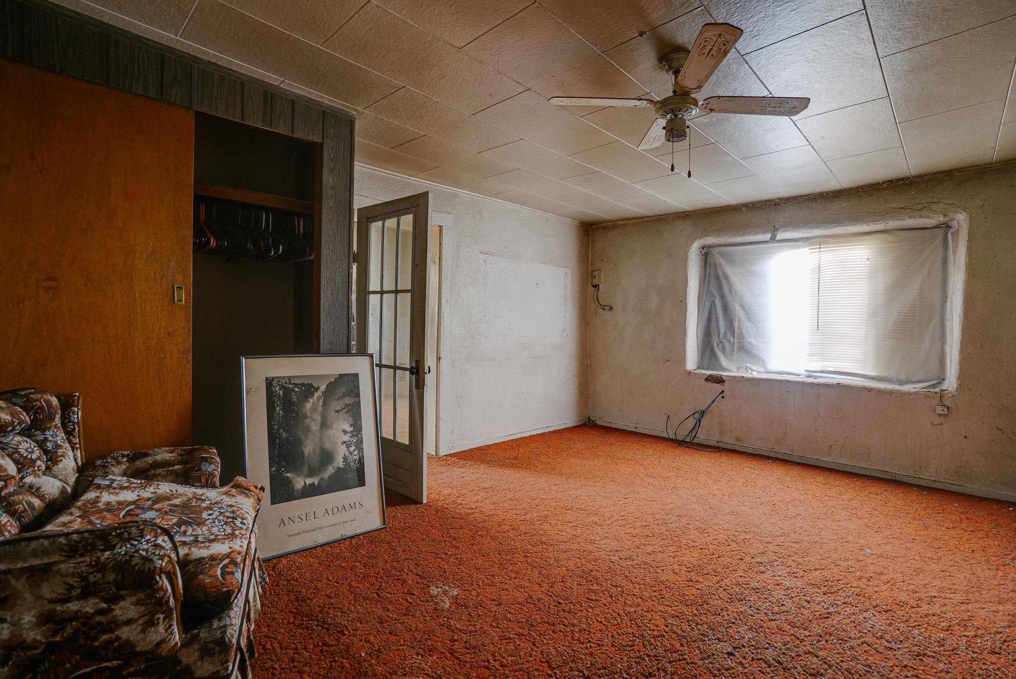 Ranchos De Taos, New Mexico 87557, United States, 2 Bedrooms Bedrooms, ,1 BathroomBathrooms,Residential,Active,236005