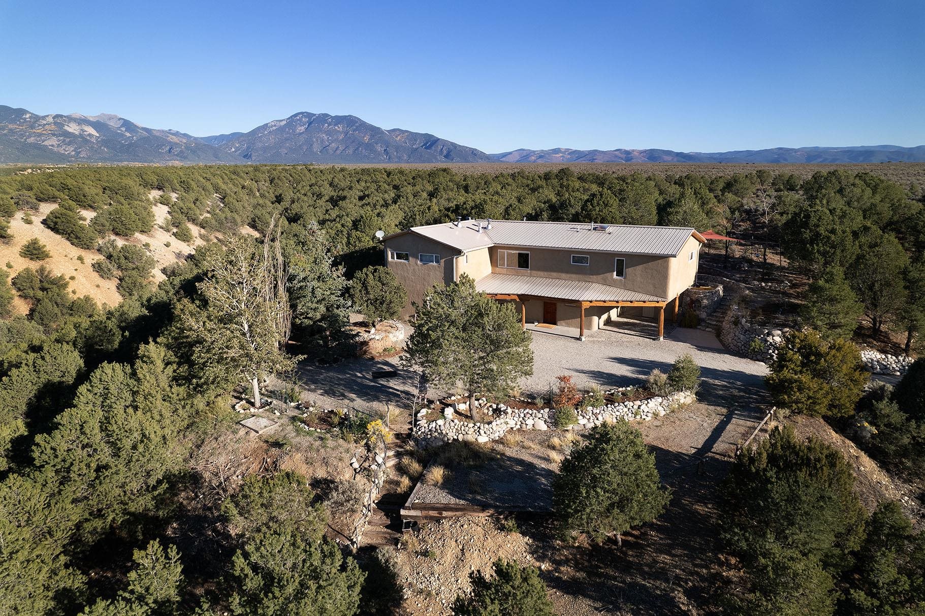 5 Magote Rd, Arroyo Hondo, New Mexico image 1