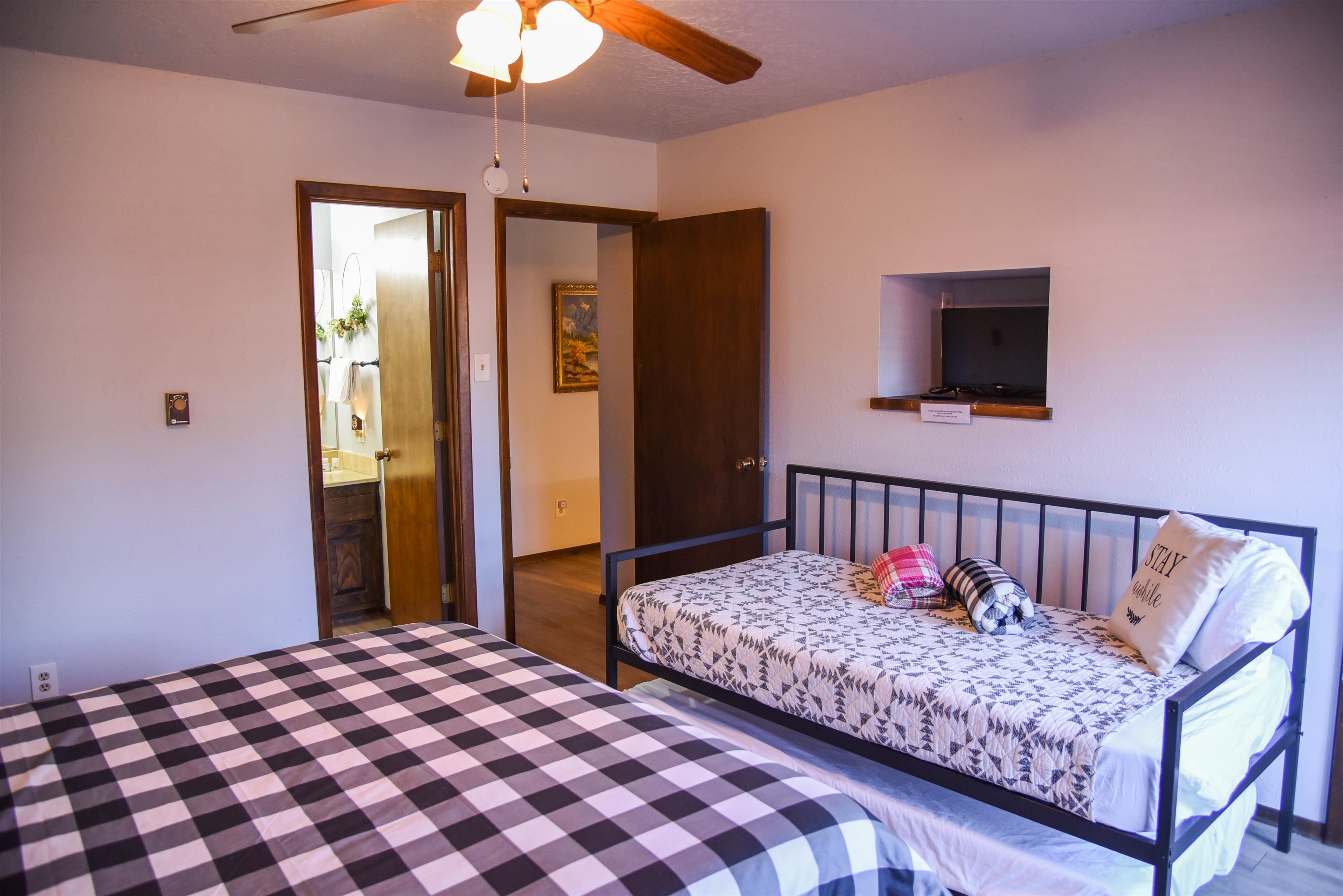 205 Caribel Trl #A  B, Red River, New Mexico image 34