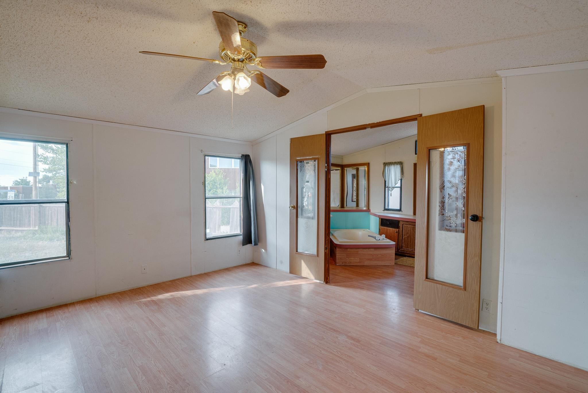 Taos, New Mexico 87571, United States, 2 Bedrooms Bedrooms, ,2 BathroomsBathrooms,Residential,Active,167956