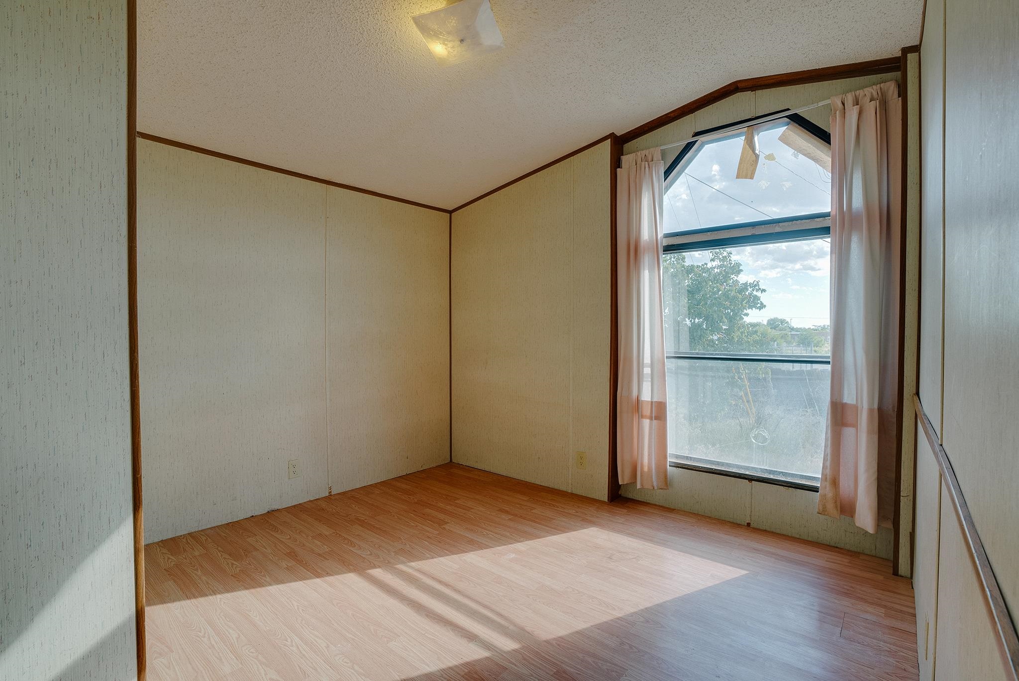 Taos, New Mexico 87571, United States, 2 Bedrooms Bedrooms, ,2 BathroomsBathrooms,Residential,Active,167956