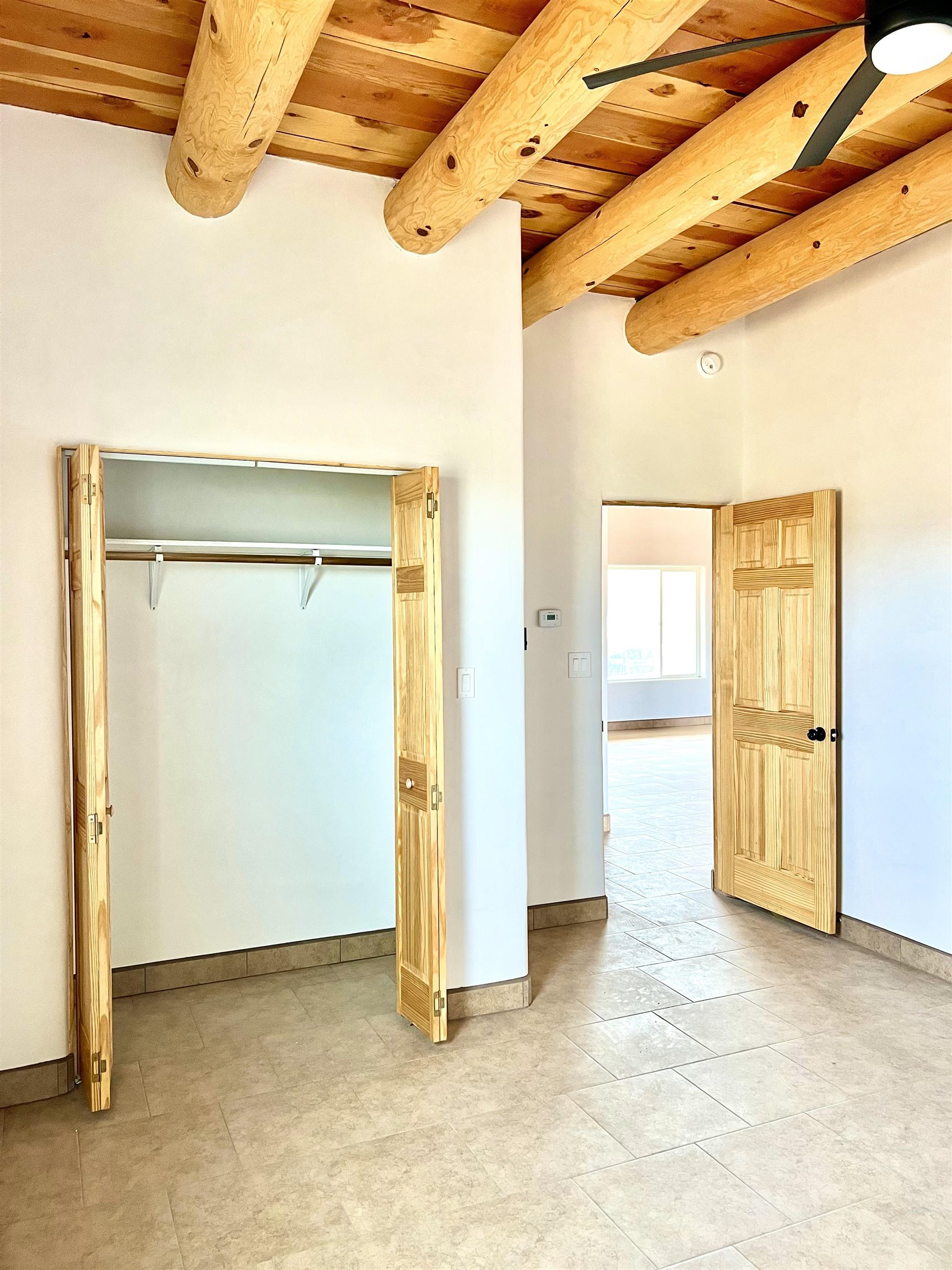 34 Sebastian Rd, Ranchos de Taos, New Mexico image 9