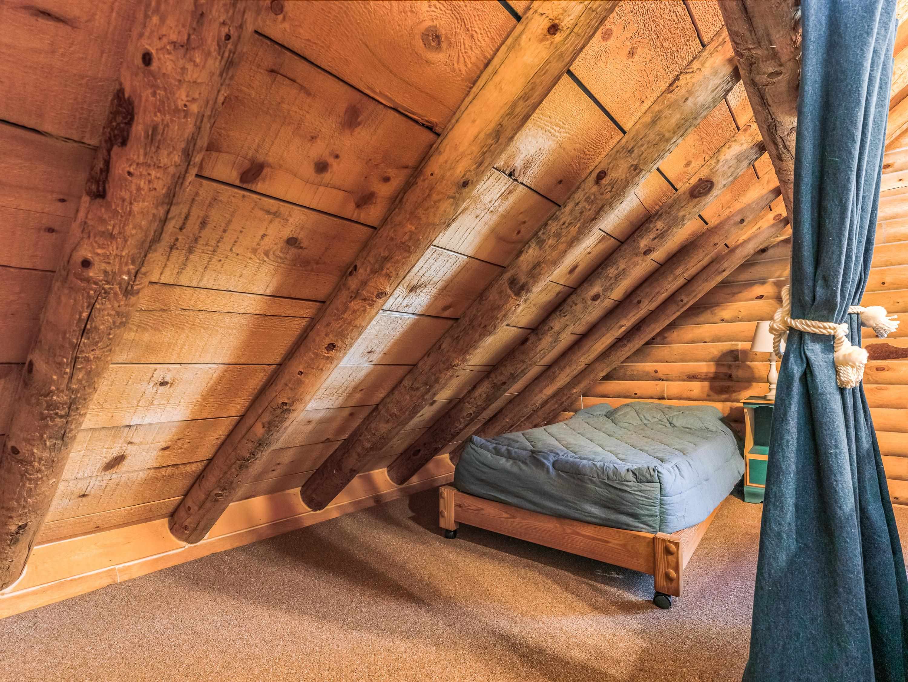 Angel Fire, New Mexico 87710, United States, 3 Bedrooms Bedrooms, ,2 BathroomsBathrooms,Residential,Pending,181770