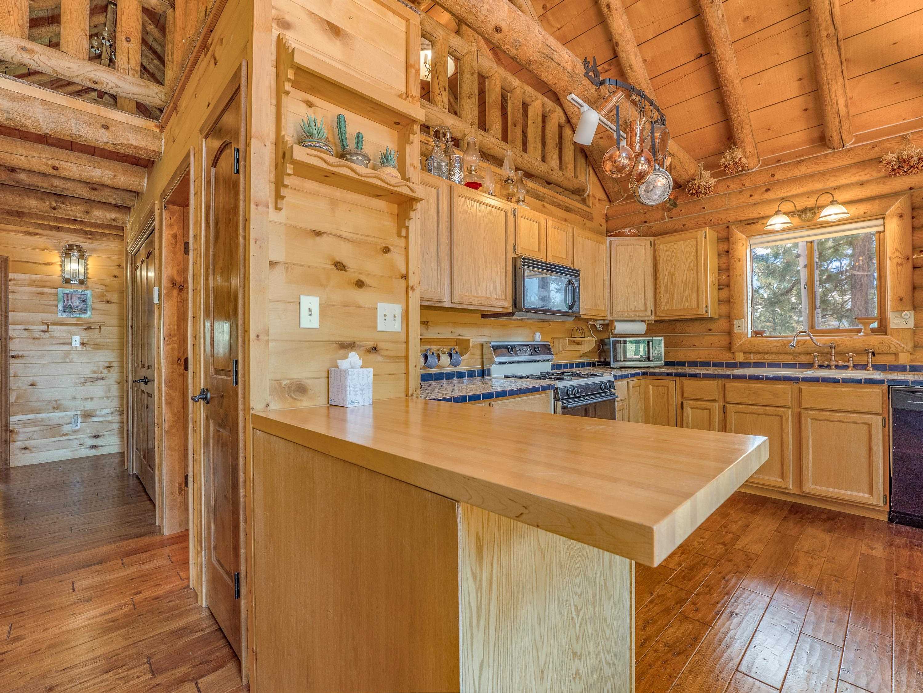 Angel Fire, New Mexico 87710, United States, 3 Bedrooms Bedrooms, ,2 BathroomsBathrooms,Residential,Pending,181770