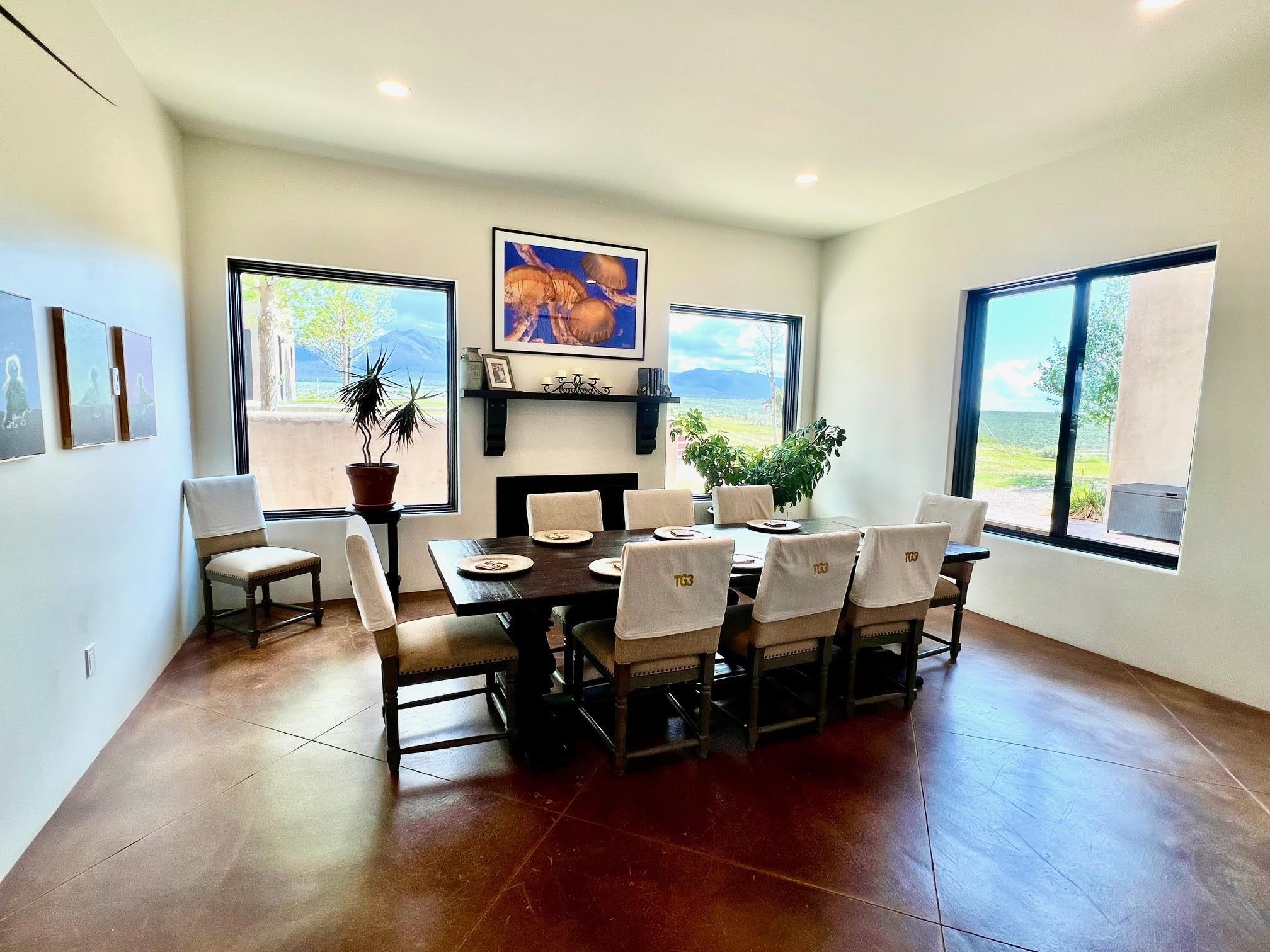 8 Golf Course Drive, Ranchos de Taos, New Mexico image 24