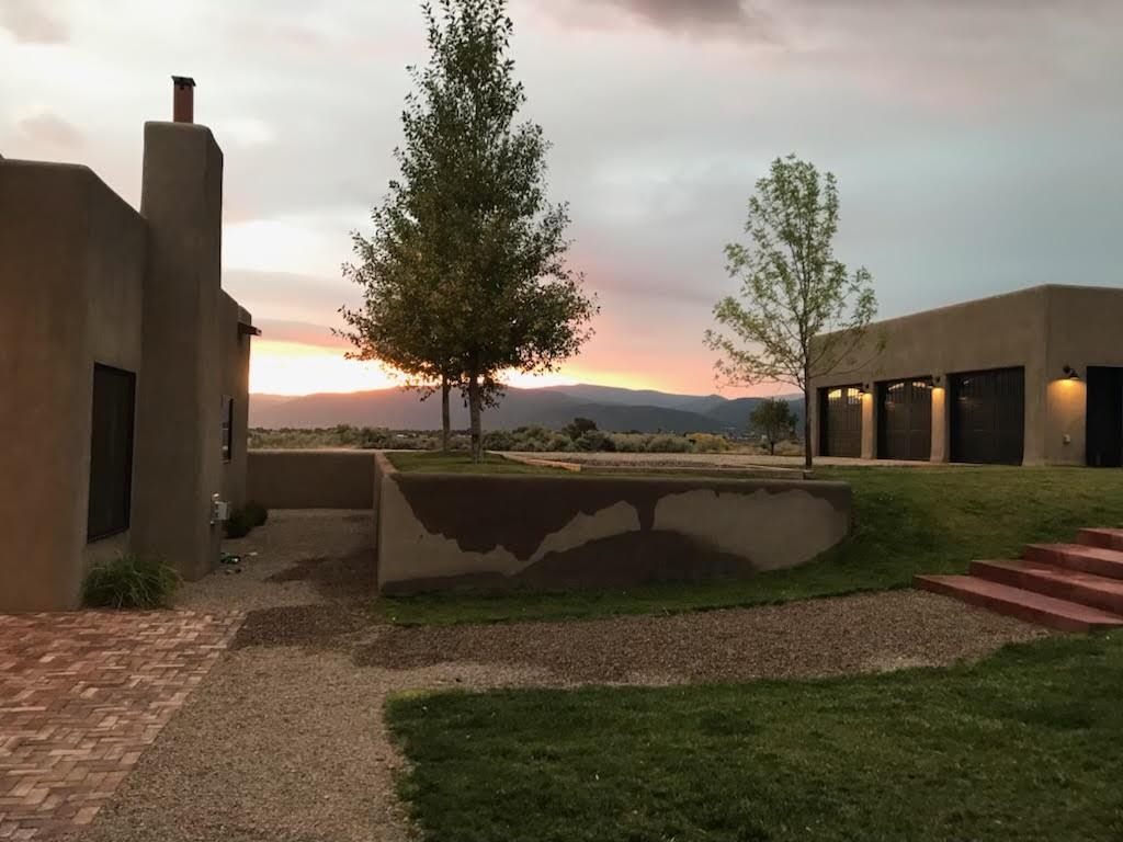 8 Golf Course Drive, Ranchos de Taos, New Mexico image 4