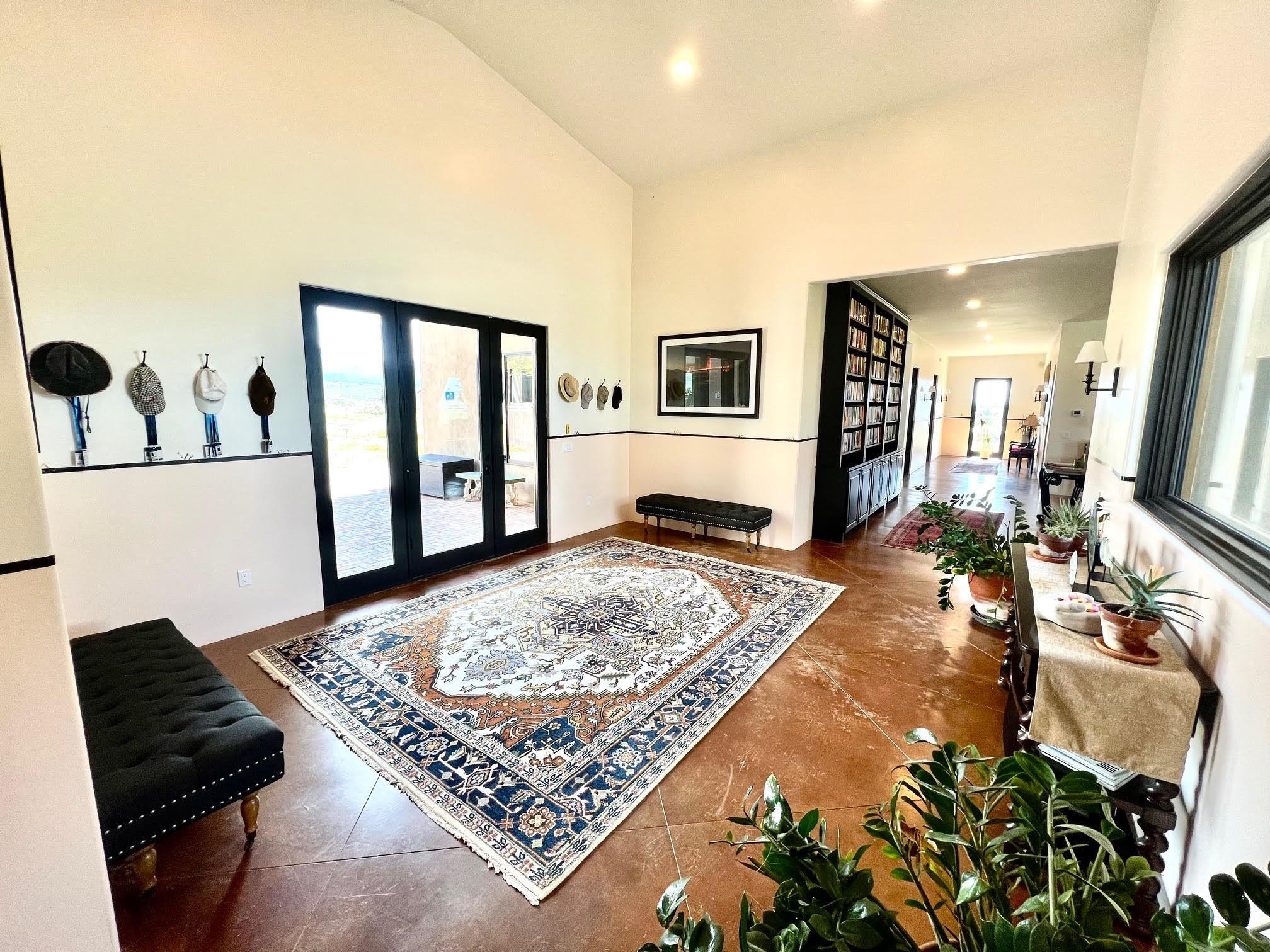 8 Golf Course Drive, Ranchos de Taos, New Mexico image 17
