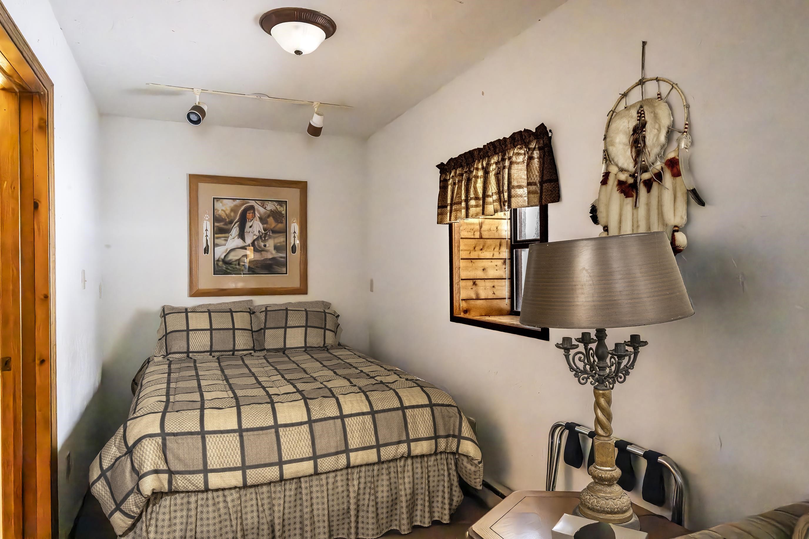 16 Calle De Zamora Cir, Angel Fire, New Mexico image 9