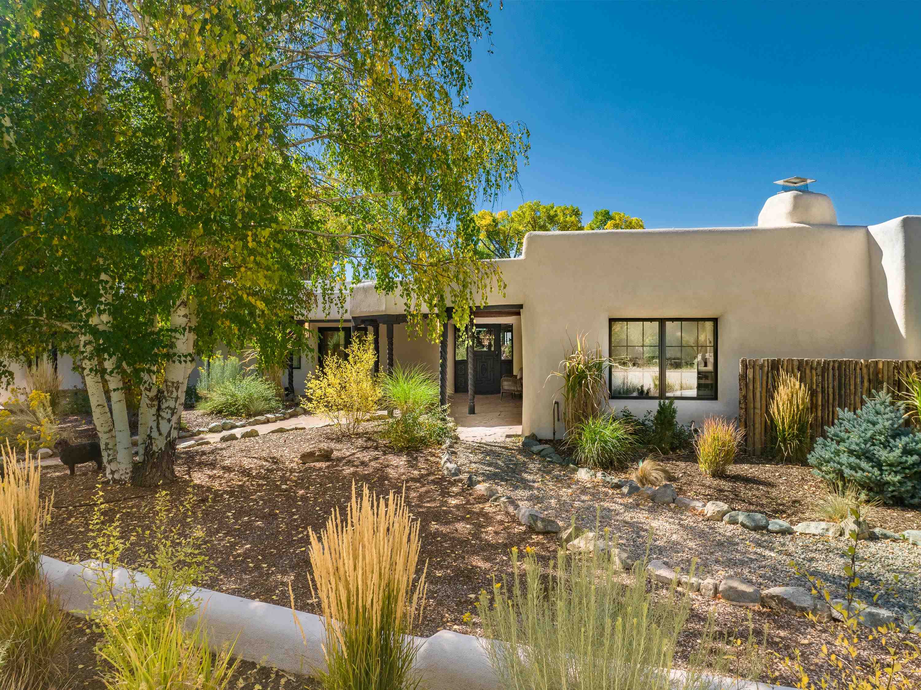 Taos, New Mexico 87571, United States, 9 Bedrooms Bedrooms, ,10 BathroomsBathrooms,Residential,Active,202464