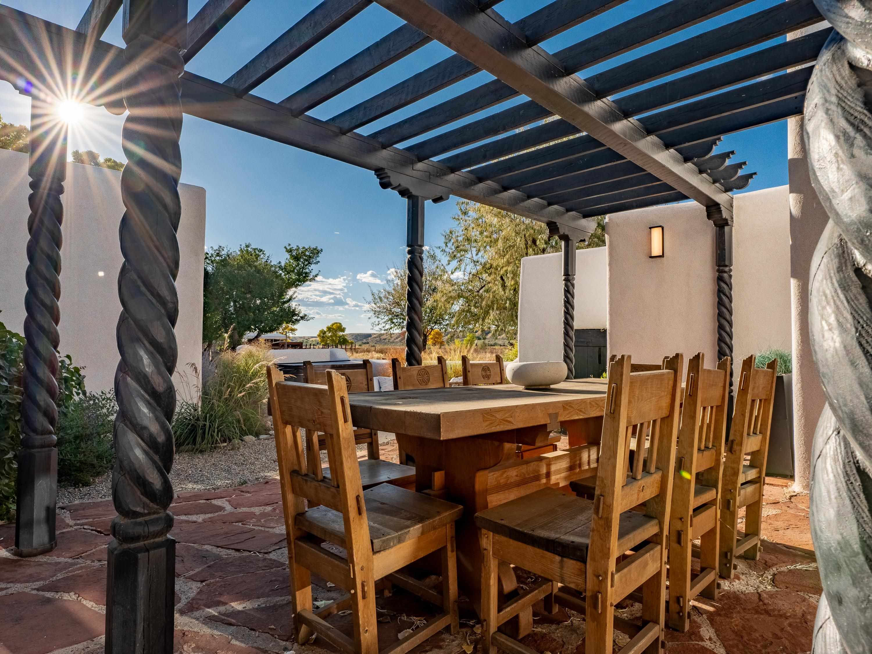 Taos, New Mexico 87571, United States, 9 Bedrooms Bedrooms, ,10 BathroomsBathrooms,Residential,Active,202464