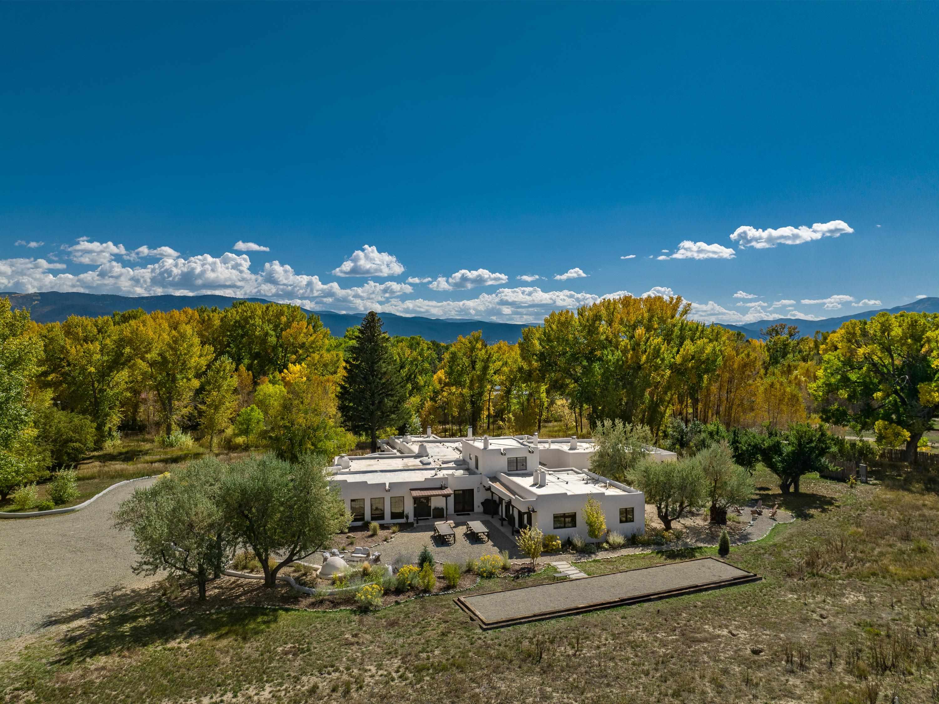Taos, New Mexico 87571, United States, 9 Bedrooms Bedrooms, ,10 BathroomsBathrooms,Residential,Active,202464