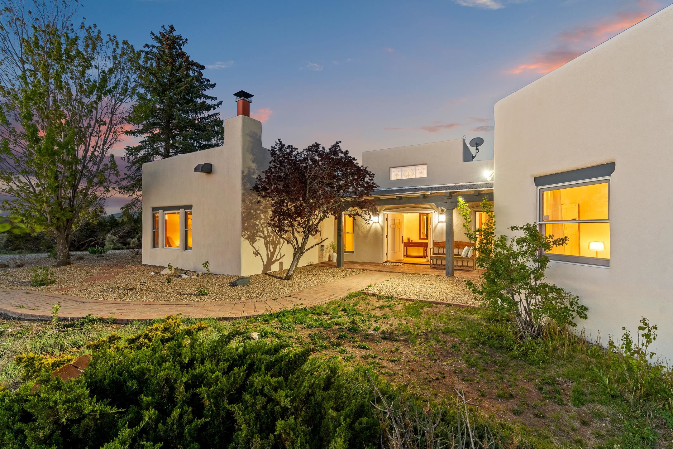 206 Hondo Seco Road, Arroyo Seco, New Mexico image 2
