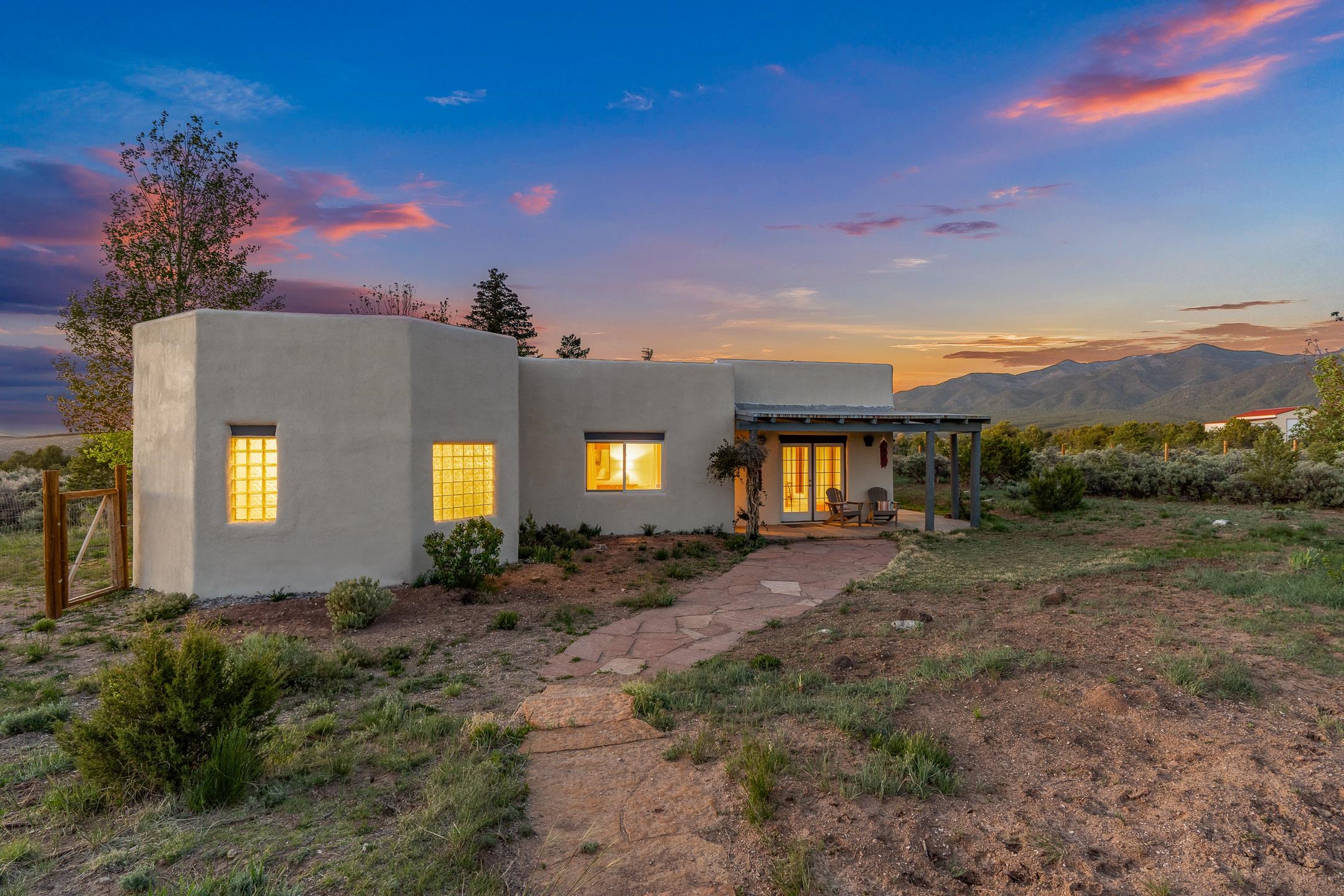 206 Hondo Seco Road, Arroyo Seco, New Mexico image 32