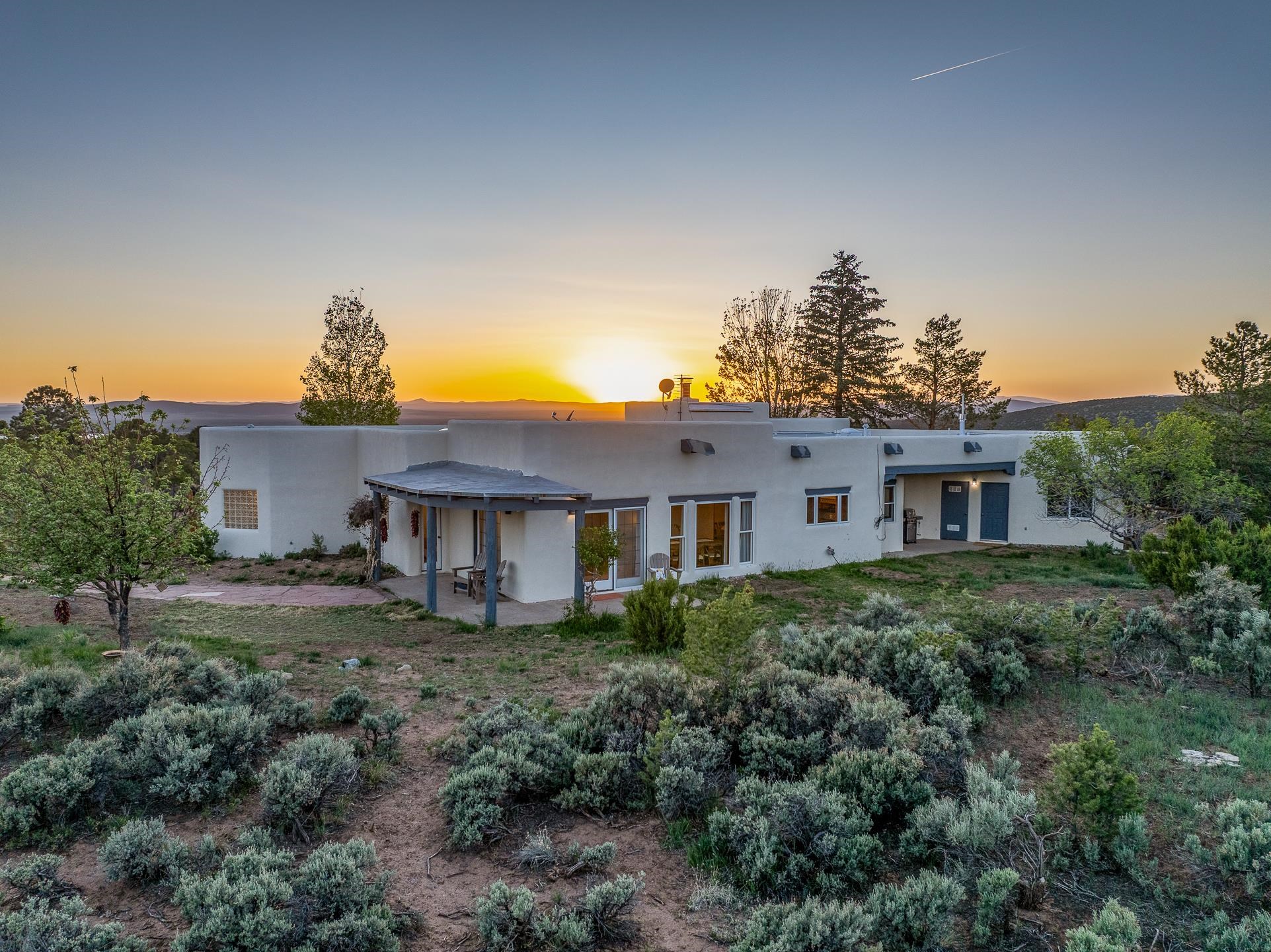 206 Hondo Seco Road, Arroyo Seco, New Mexico image 1