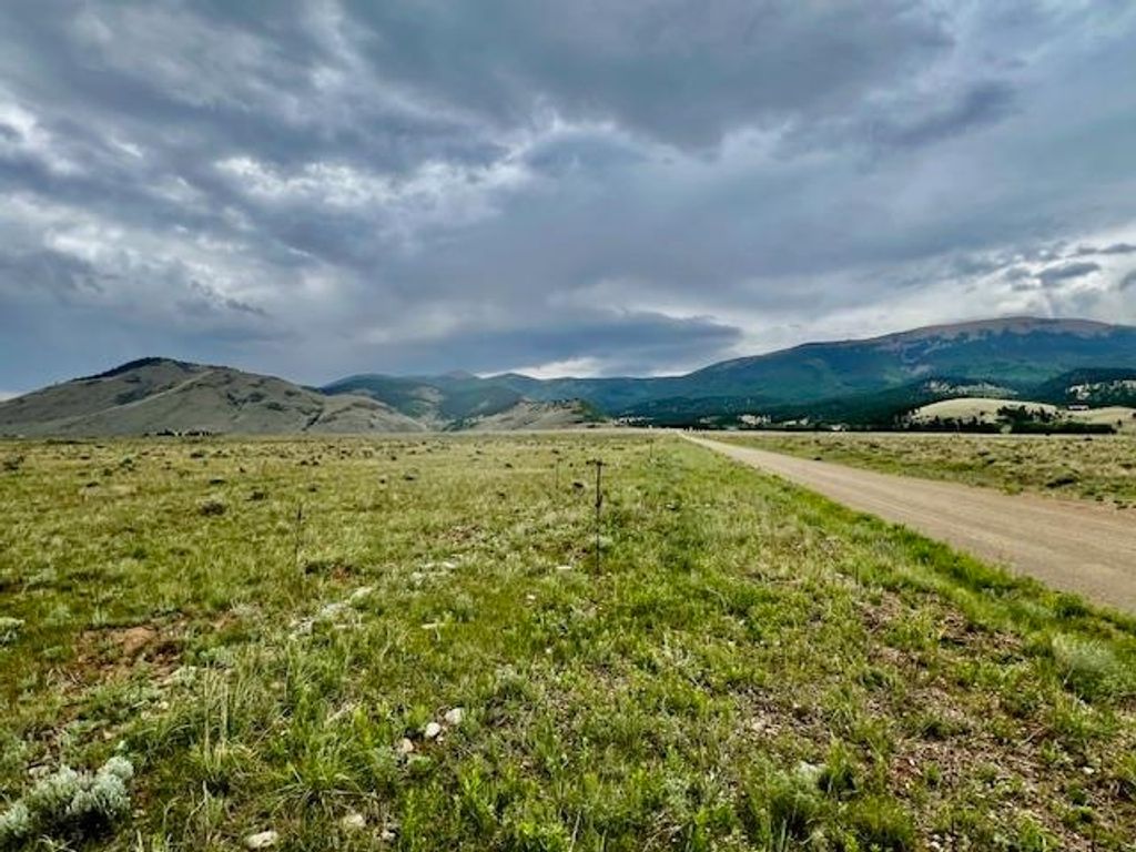 Photo of 34 Soaring Eagle, Eagle Nest, NM 87718 (MLS # 114060)