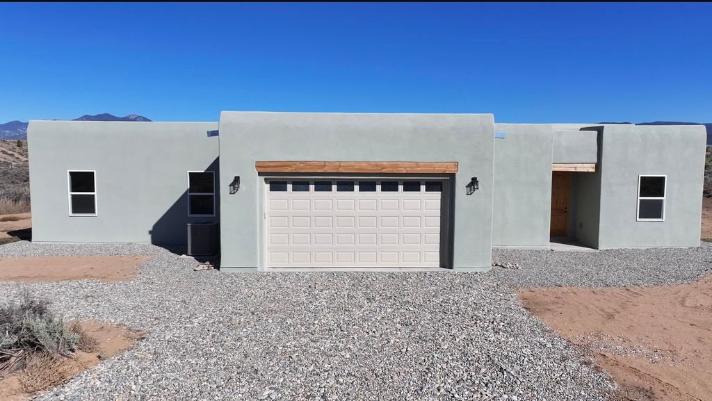 Photo of 10 Colty Rd, Ranchos de Taos, NM 87557 (MLS # 114285)