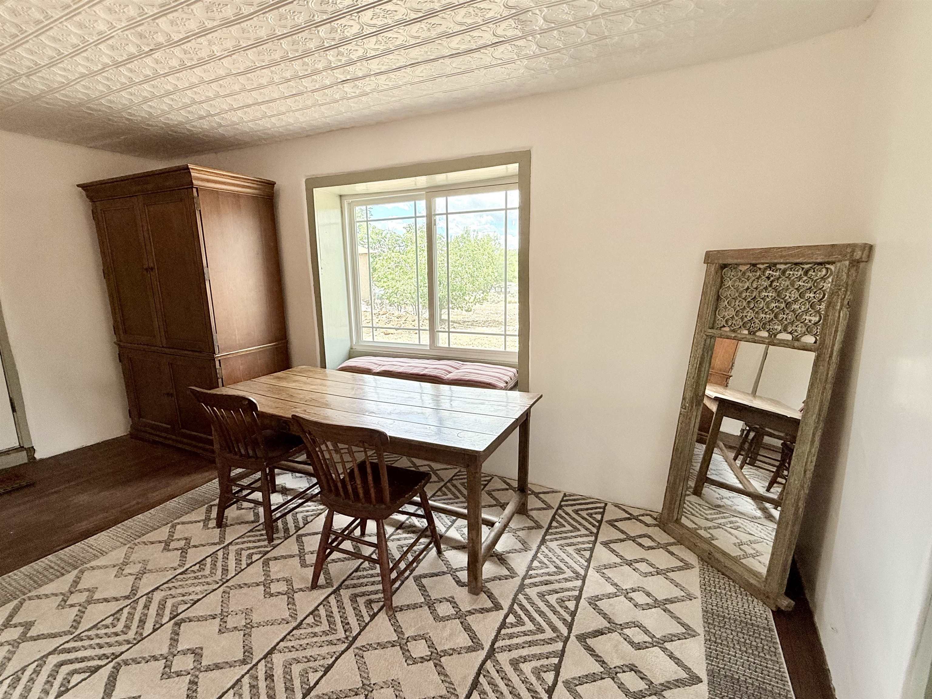427 Herdner Rd, Taos, New Mexico image 6