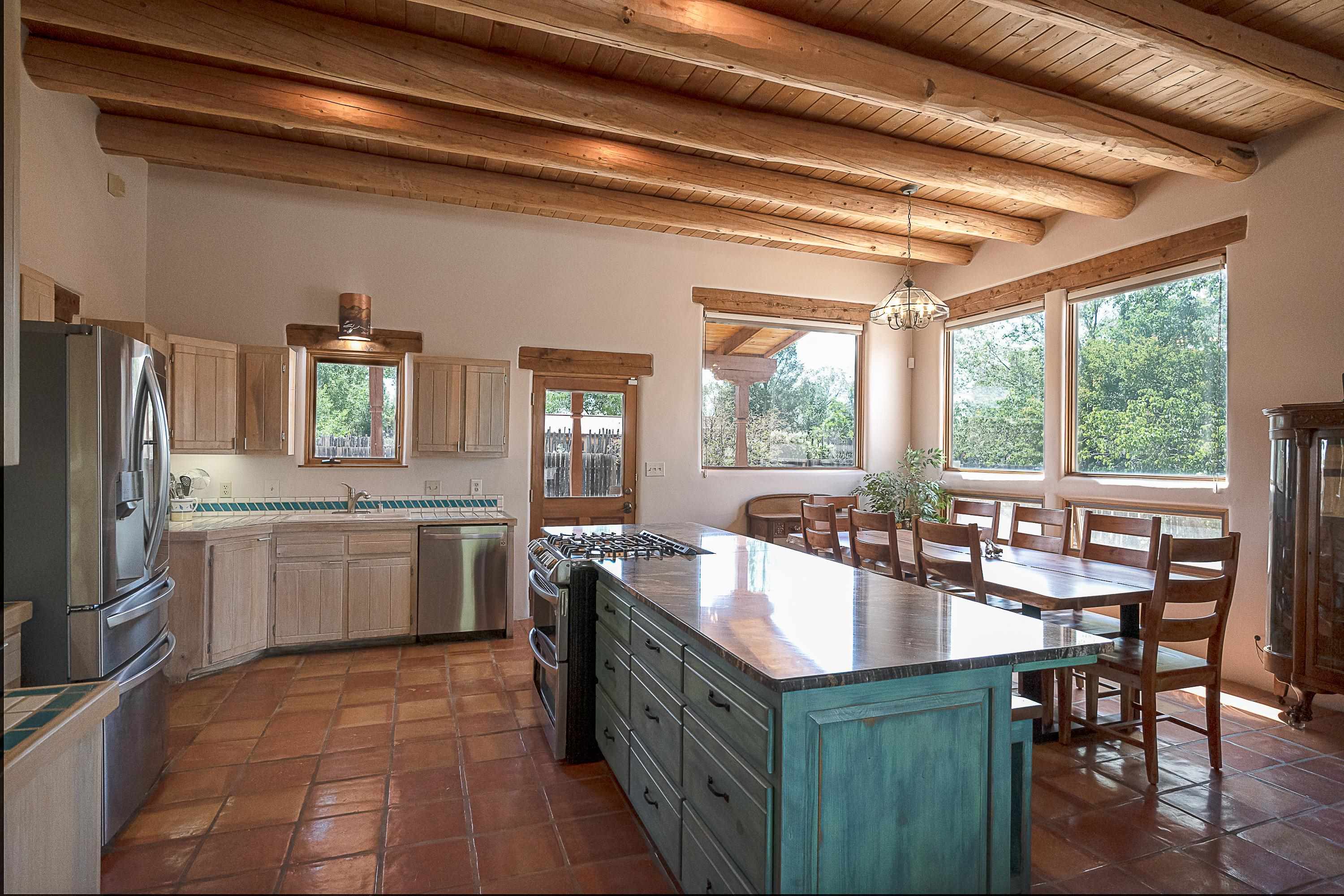 350 Monte Vista Road #14, Taos, Texas image 7