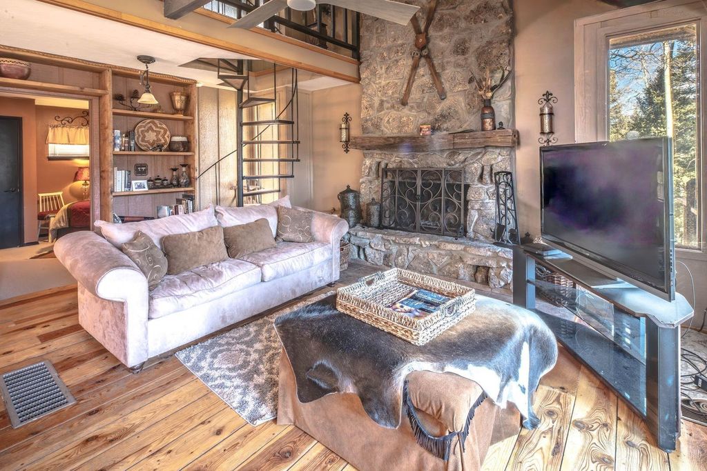 Photo of 11 Mountain Lake Terrace, Angel Fire, NM 87710 (MLS # 114283)