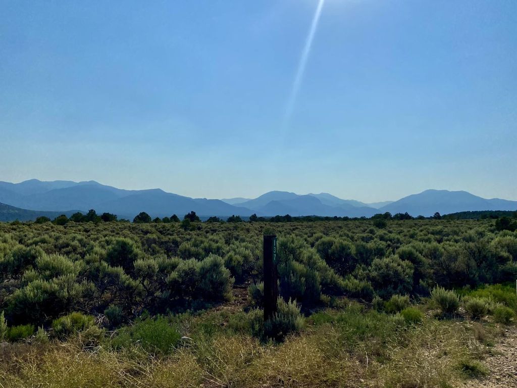 Photo of 137 Los Rios Rd B007, Arroyo Hondo, NM 87513 (MLS # 113796)