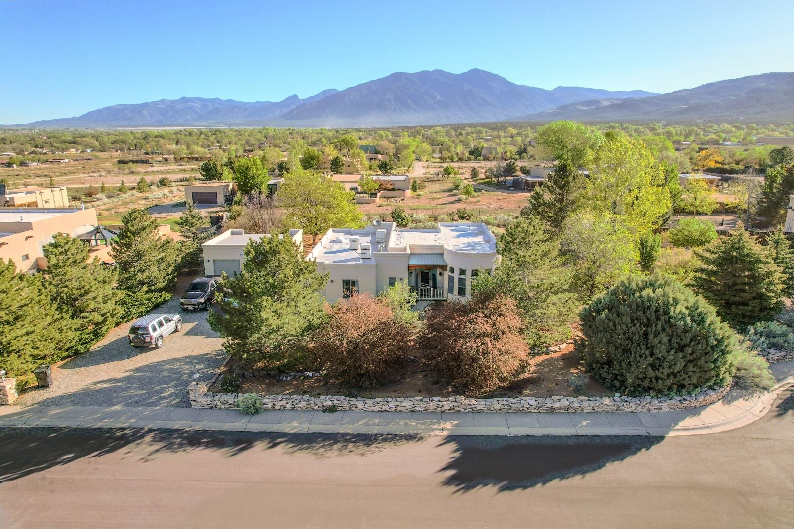 347 Sierra Vista Lane, Taos, New Mexico image 34