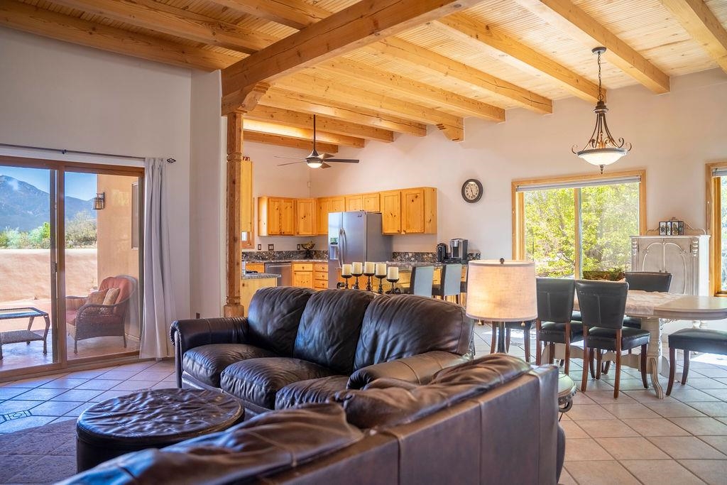347 Sierra Vista Lane, Taos, New Mexico image 3