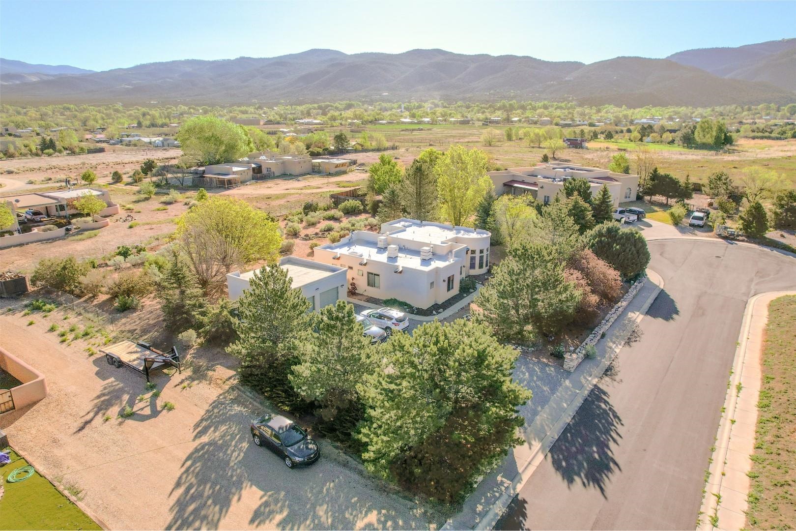 347 Sierra Vista Lane, Taos, New Mexico image 32