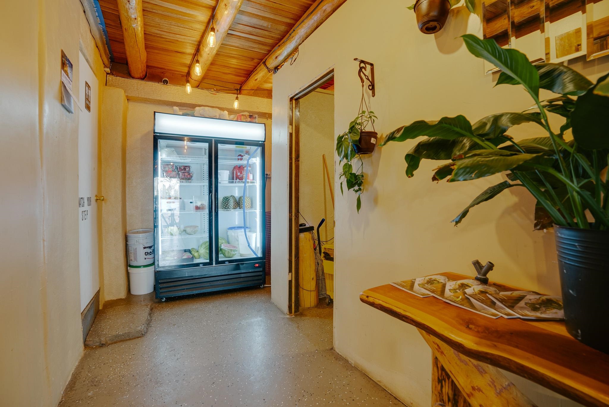 Ranchos De Taos, New Mexico 87557, United States, ,Commercial,Active,167977