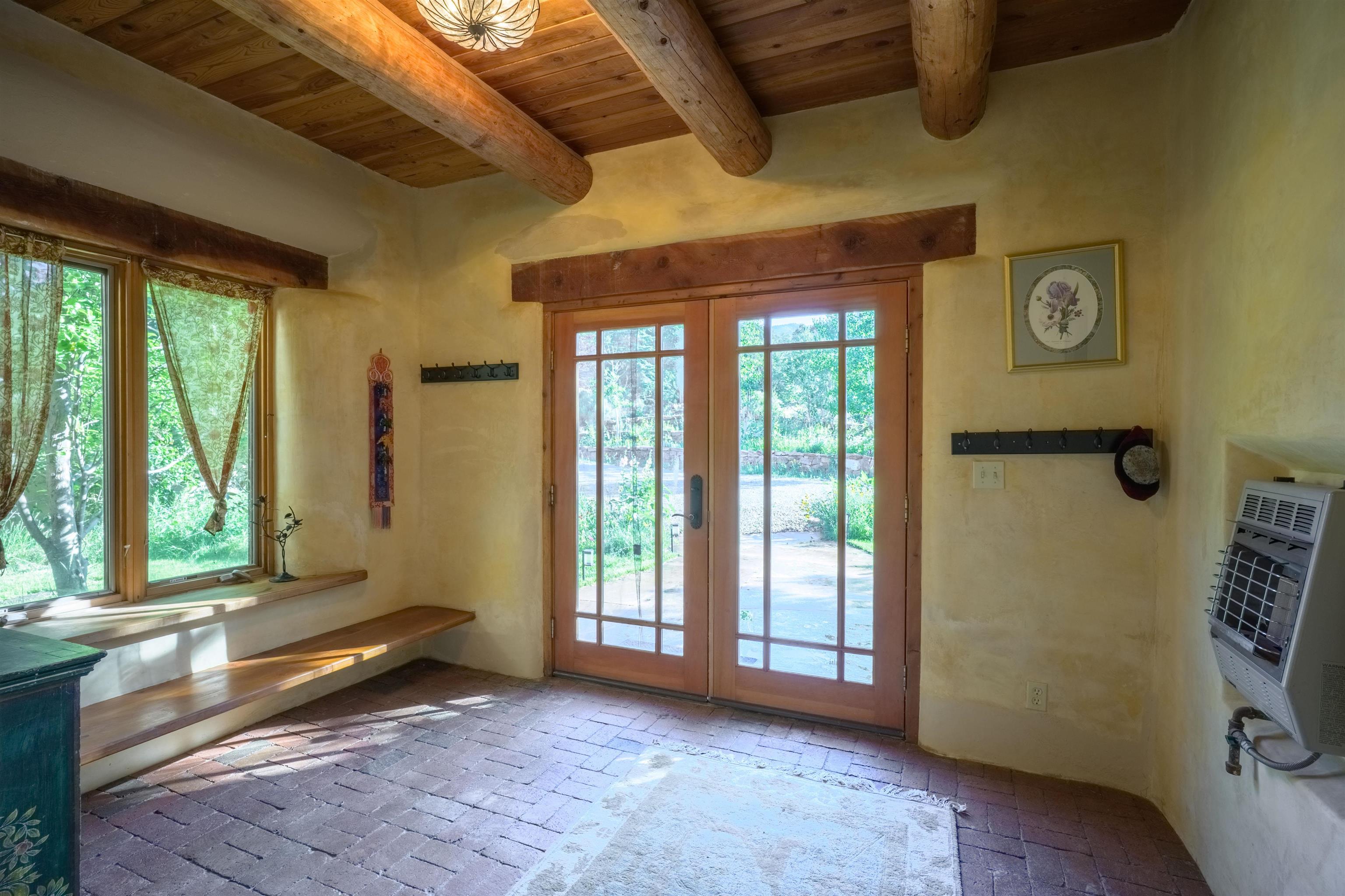 37 Gallina Canyon Road