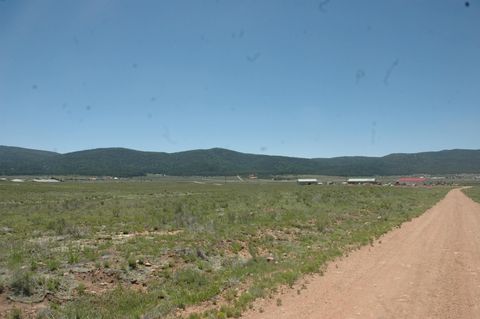 Photo of camino grande, Angel Fire, NM 87710 (MLS # 111962)
