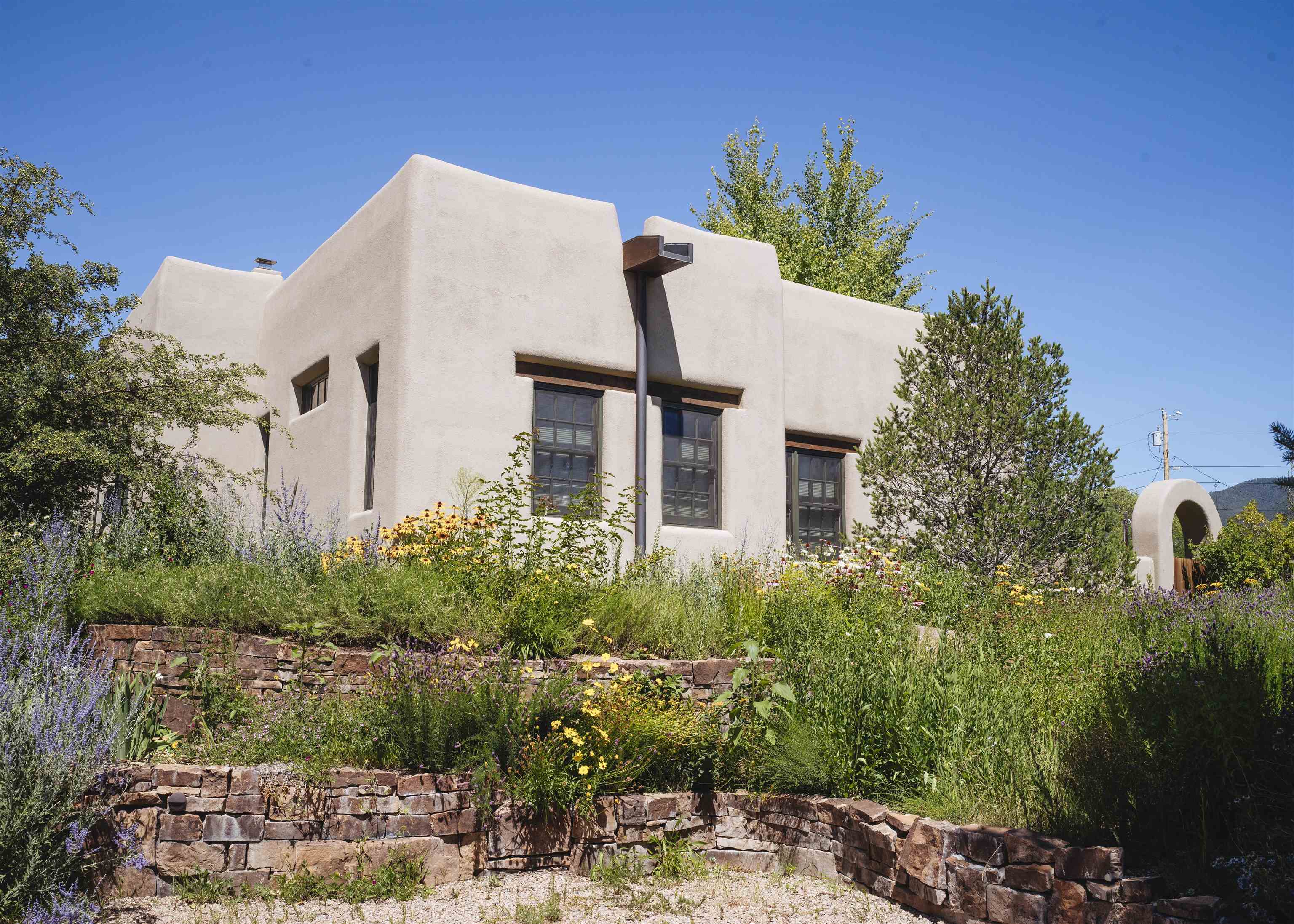 305 DeVargas Lane