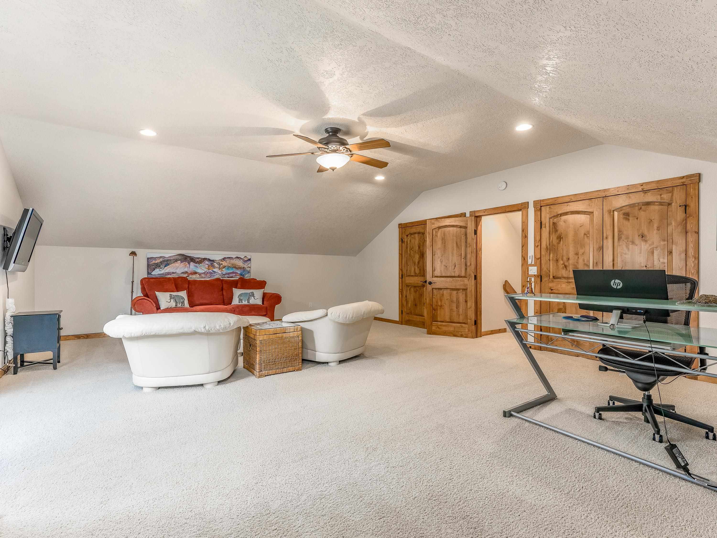 Angel Fire, New Mexico 87710, United States, 4 Bedrooms Bedrooms, ,2 BathroomsBathrooms,Residential,Active,153879