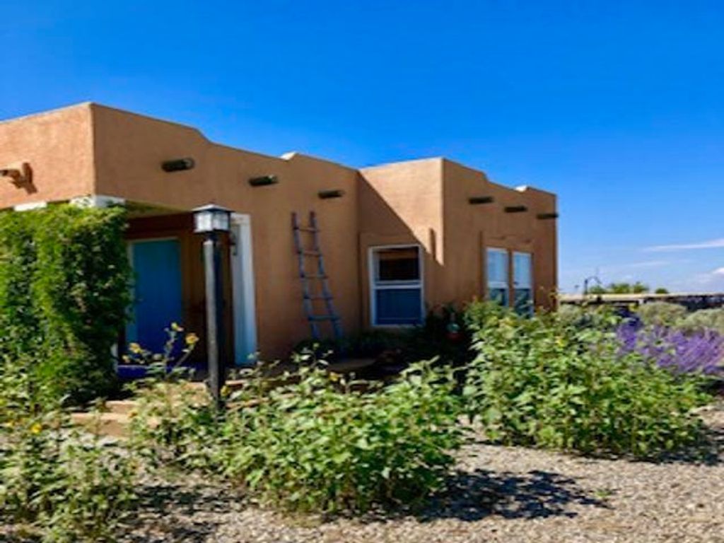 Photo of 22 Del Norte Rd, El Prado, NM 87529 (MLS # 114294)