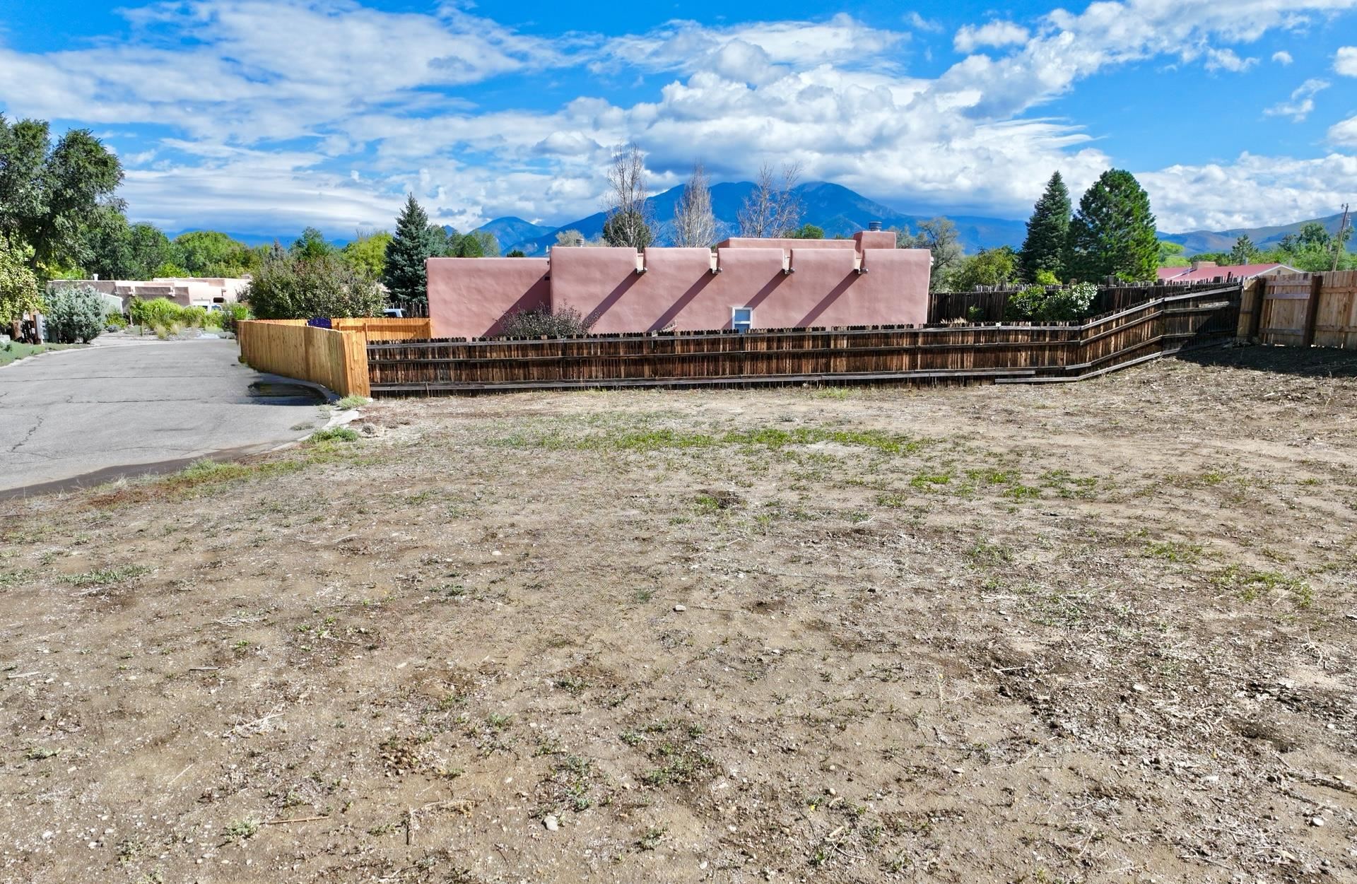 320 South Trapper Rd, Taos, New Mexico image 16