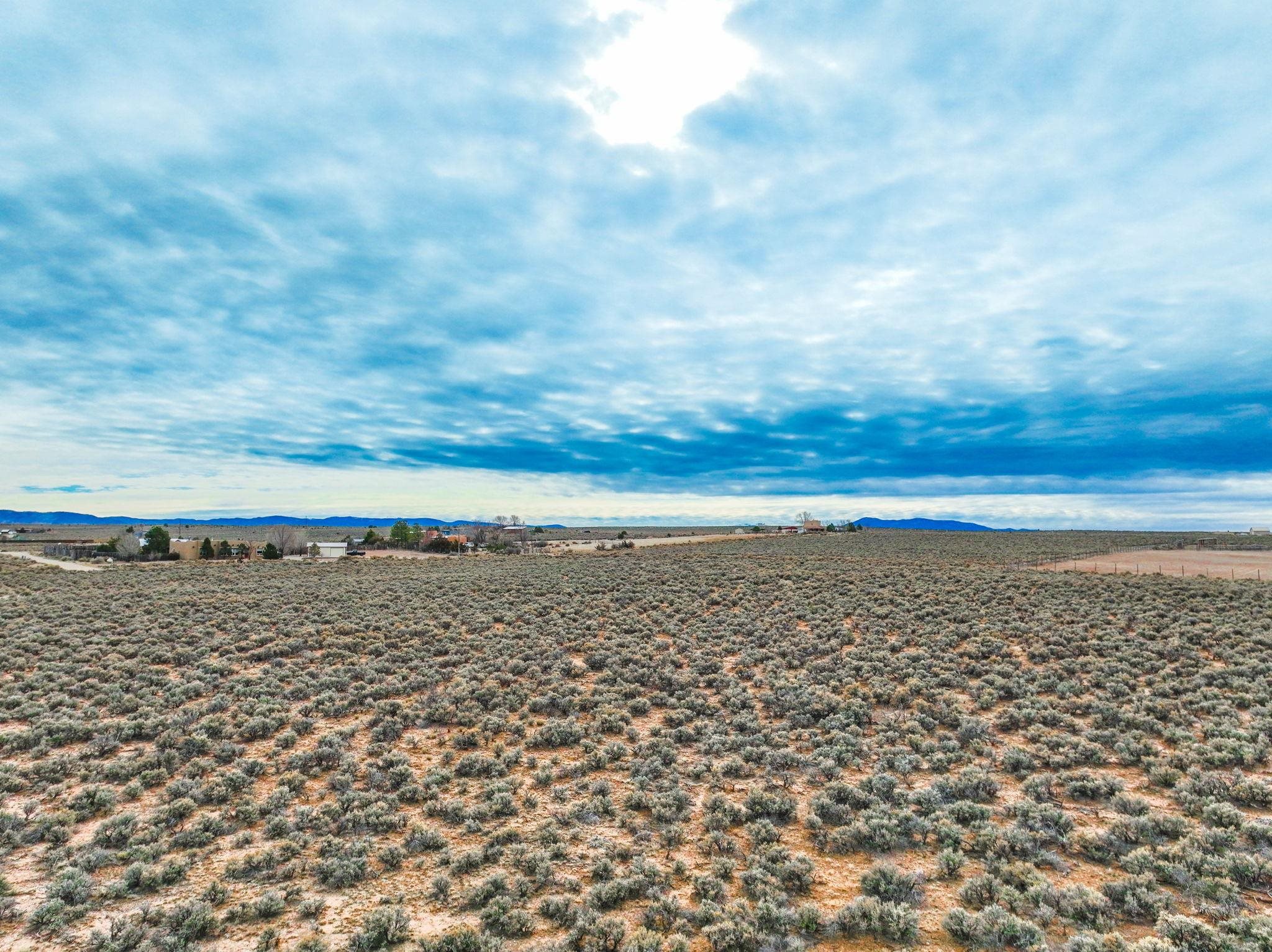 Calle Conejo And Coyote Loop 2 Plus Acres, Arroyo Hondo, New Mexico image 2