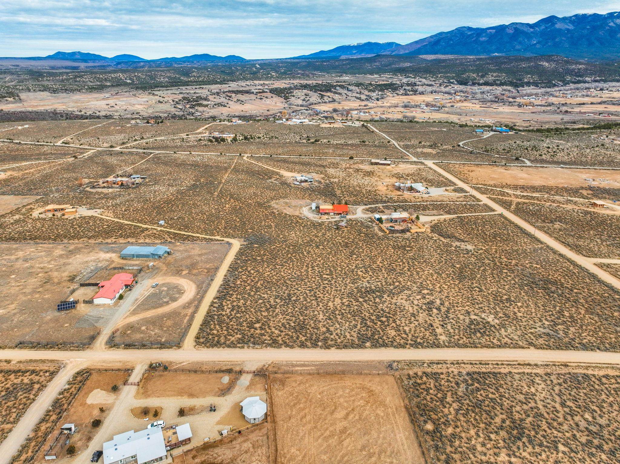 Calle Conejo And Coyote Loop 2 Plus Acres, Arroyo Hondo, New Mexico image 12