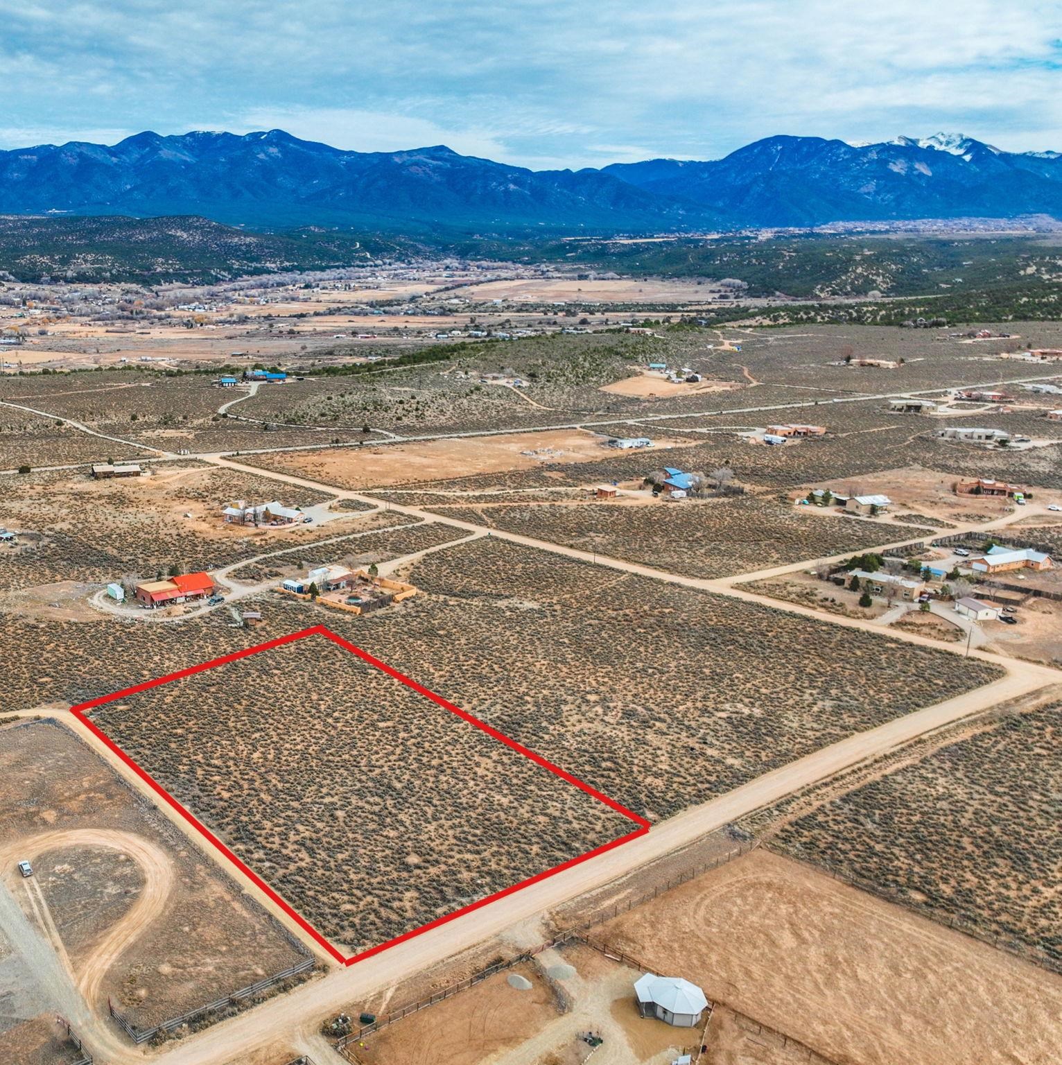 Calle Conejo And Coyote Loop 2 Plus Acres, Arroyo Hondo, New Mexico image 1