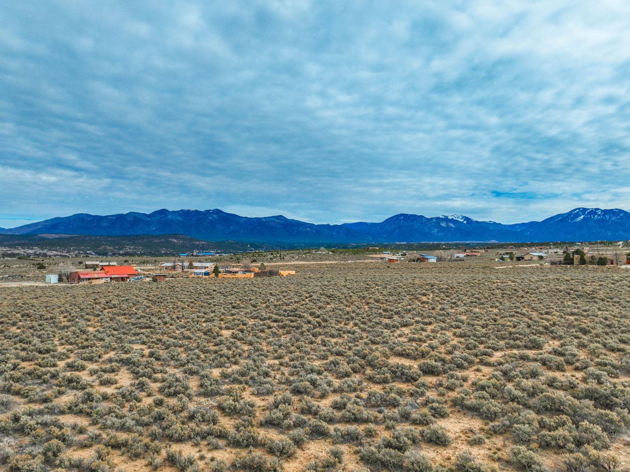 Calle Conejo And Coyote Loop 2 Plus Acres, Arroyo Hondo, New Mexico image 4