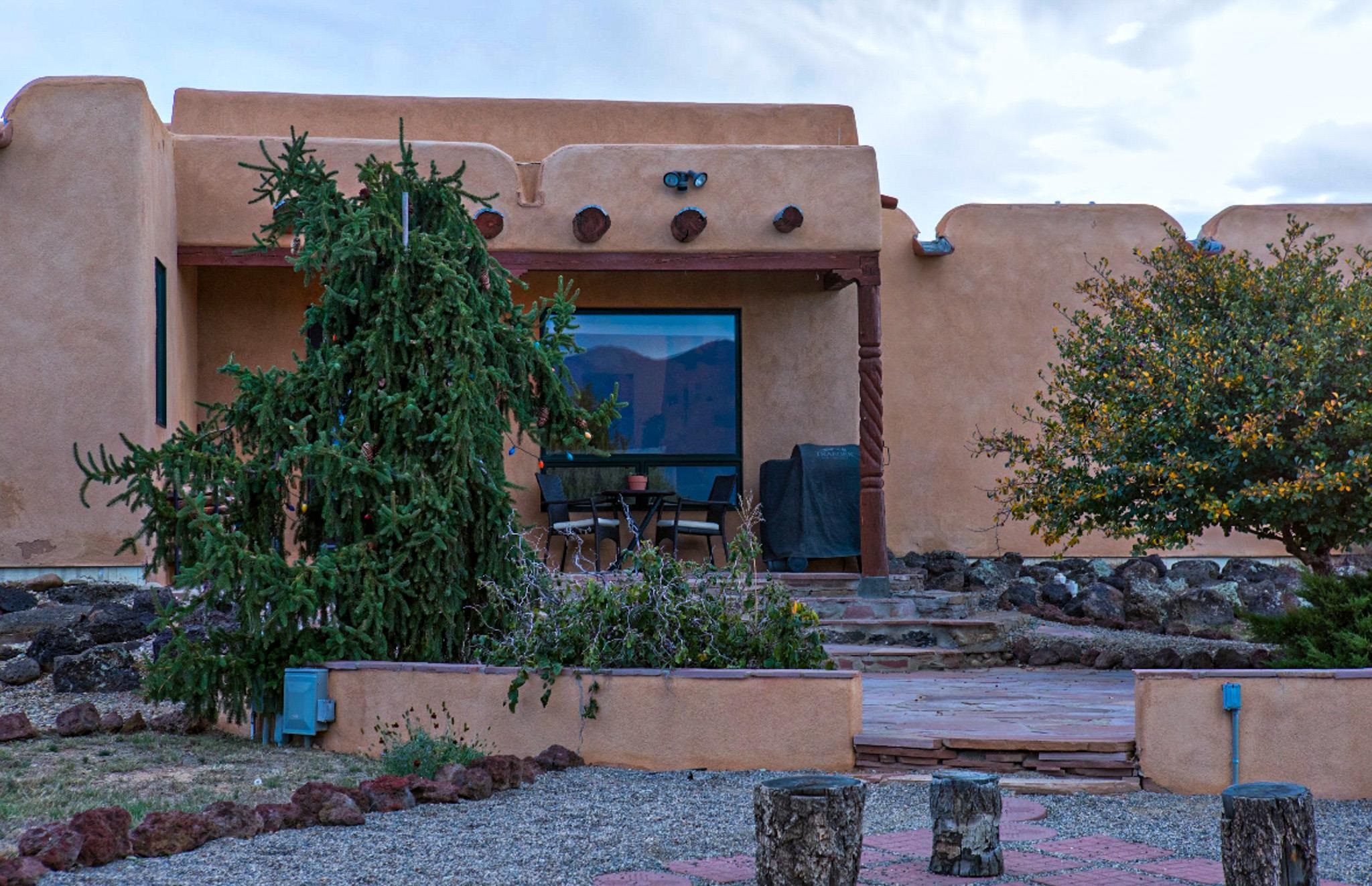 65 Las Tusas Rd, Ranchos de Taos, New Mexico image 48