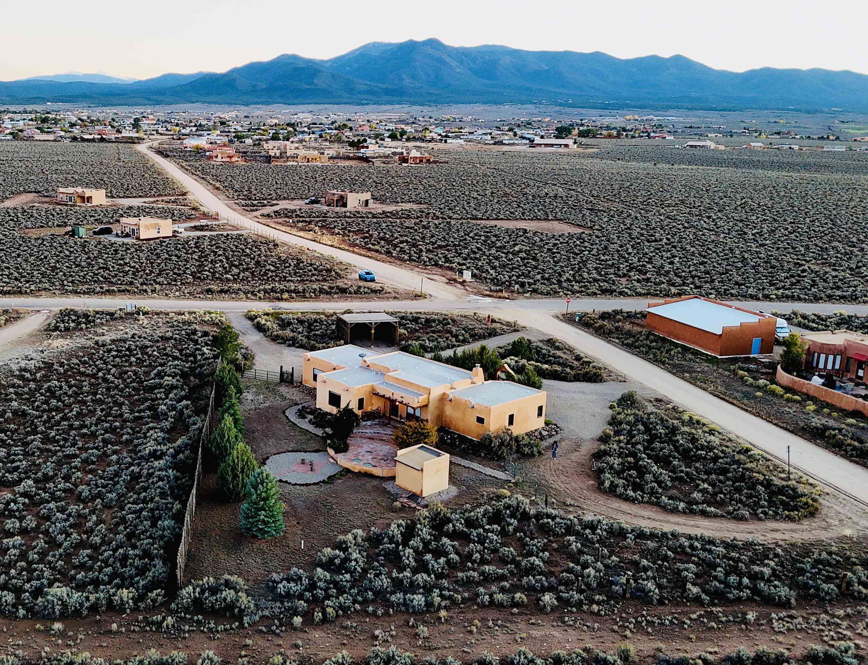 65 Las Tusas Rd, Ranchos de Taos, New Mexico image 7