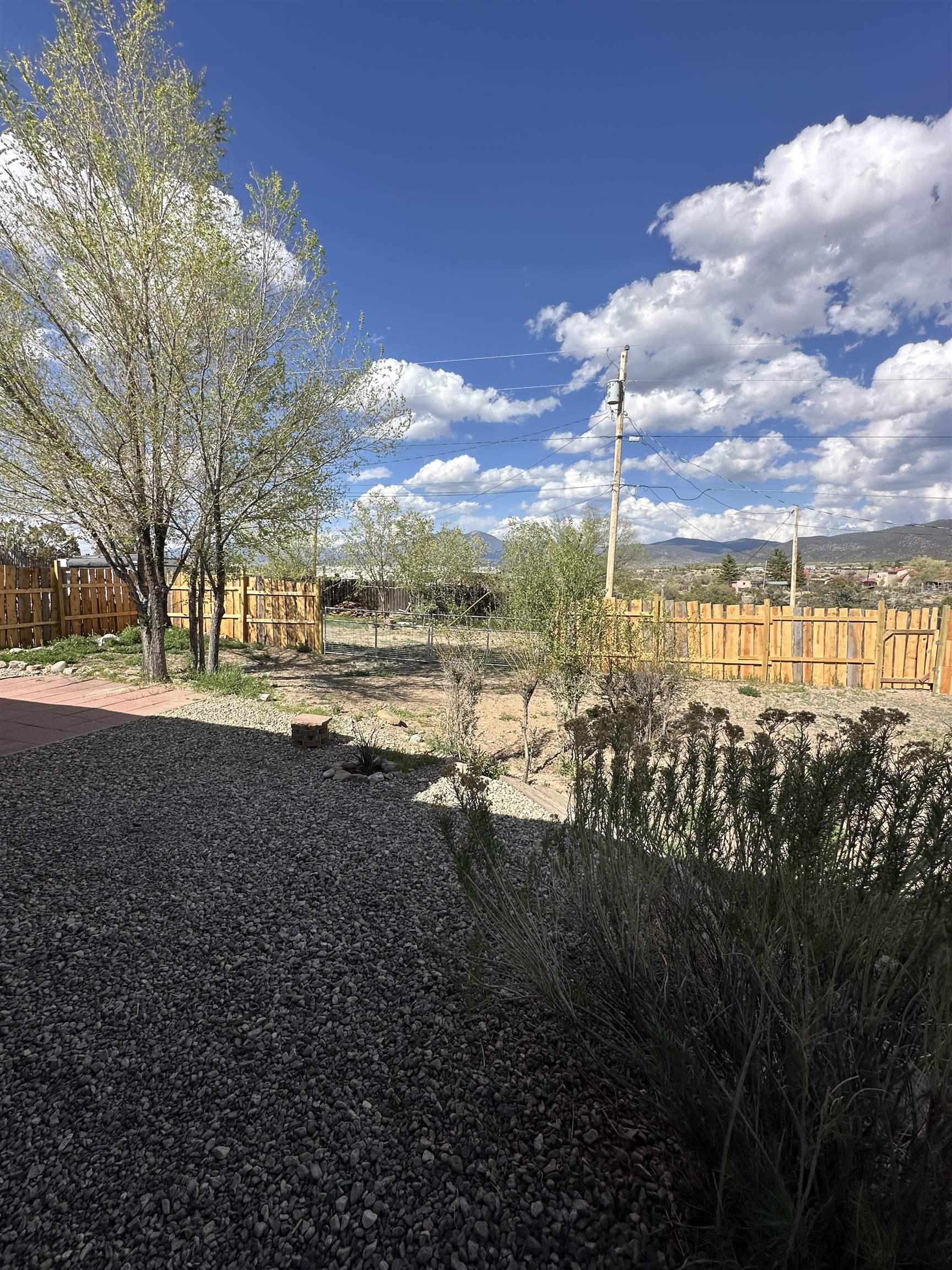 13 Valley Rd, Ranchos de Taos, New Mexico image 10