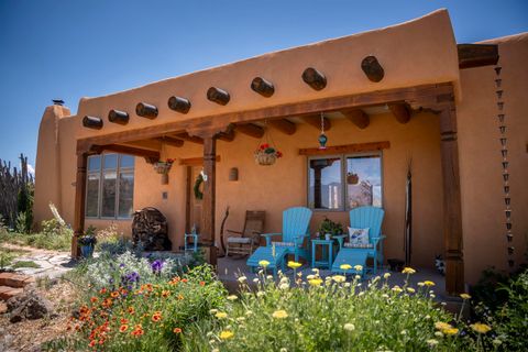 Homes For Sale - 6 Vista Del Ocaso Rd<br/> Ranchos de Taos, NM 87557