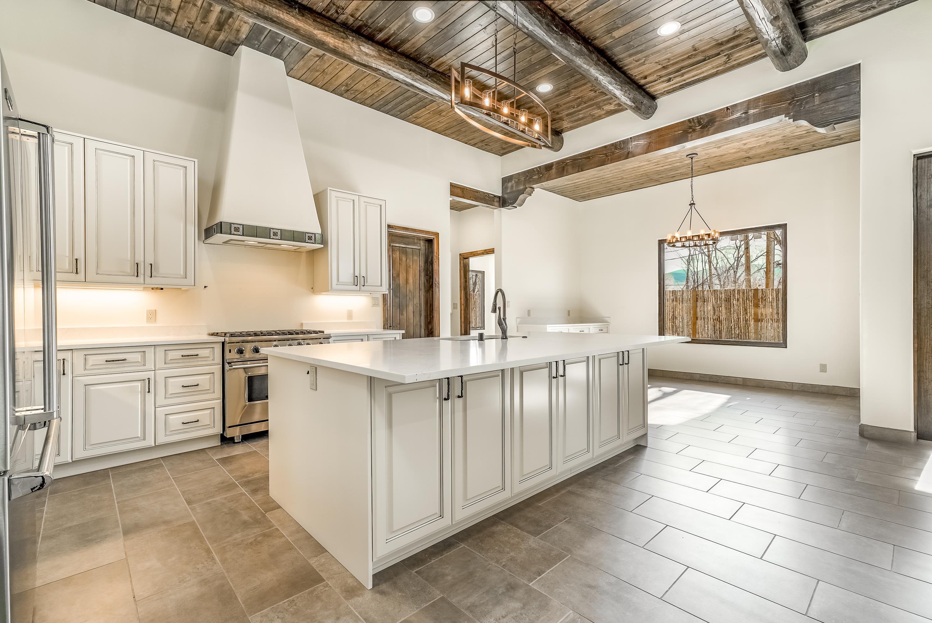 Taos, New Mexico 87571, United States, 3 Bedrooms Bedrooms, ,3 BathroomsBathrooms,Residential,Active,224219