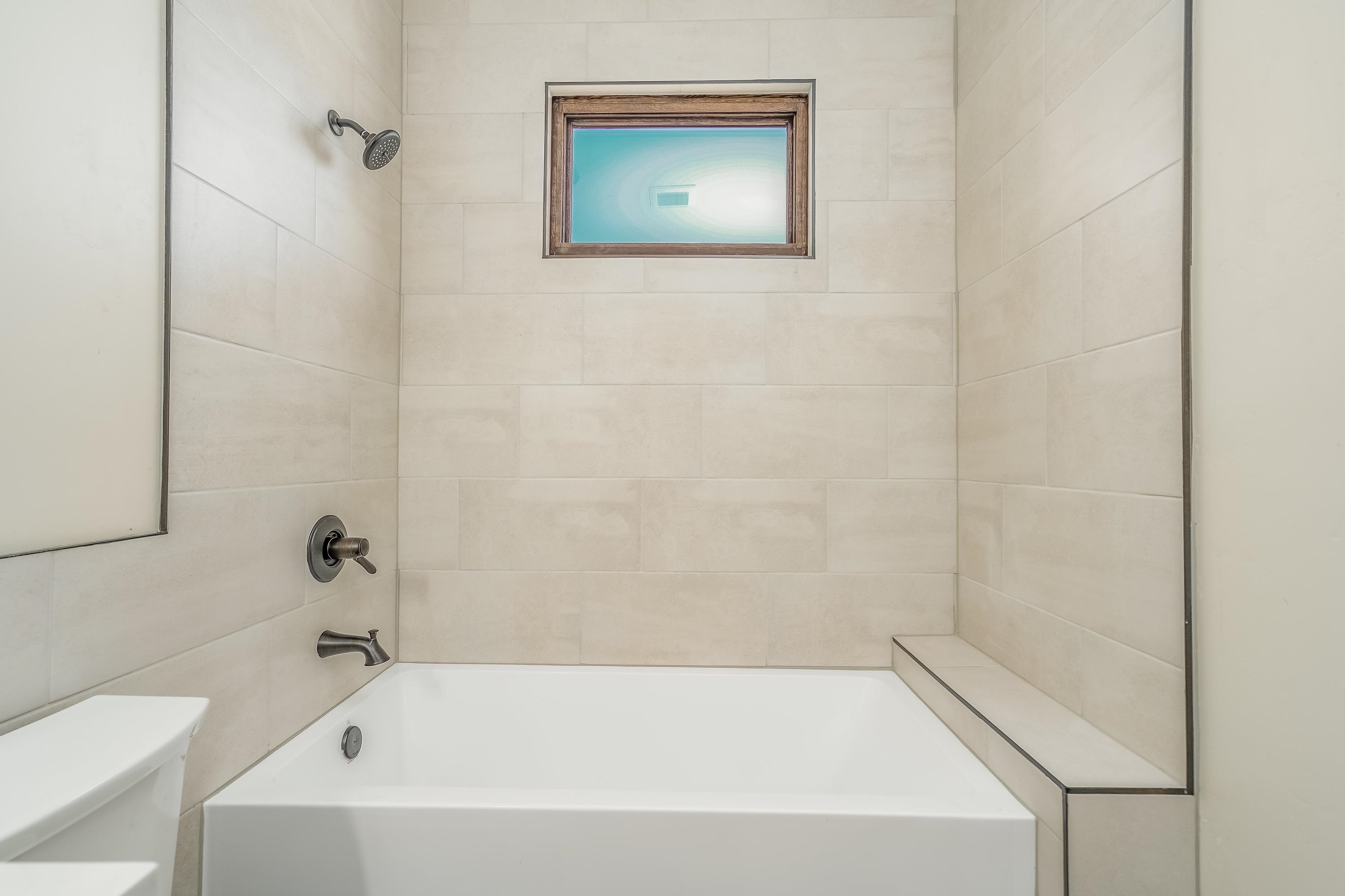 Taos, New Mexico 87571, United States, 3 Bedrooms Bedrooms, ,3 BathroomsBathrooms,Residential,Active,224219