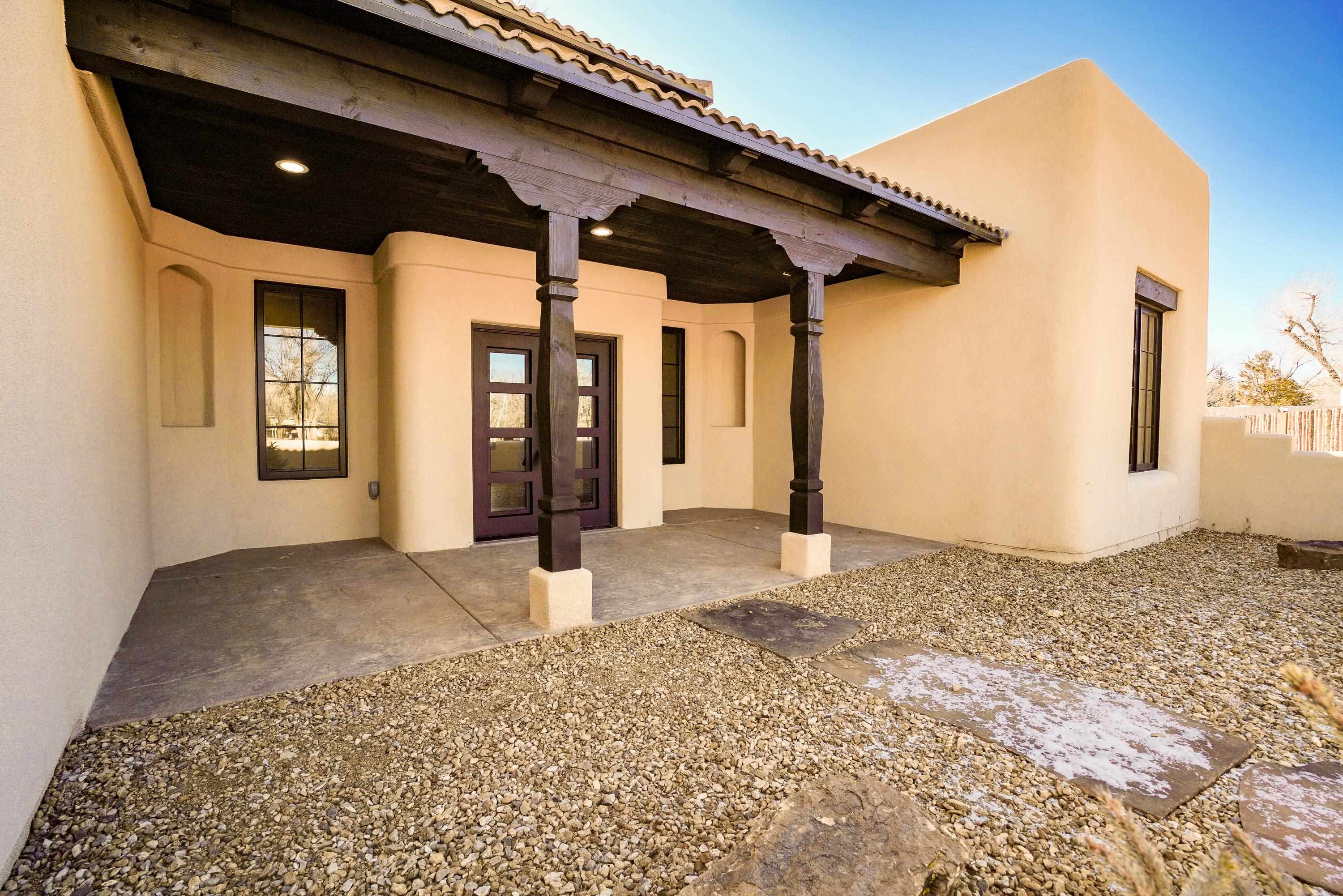 Taos, New Mexico 87571, United States, 3 Bedrooms Bedrooms, ,3 BathroomsBathrooms,Residential,Active,224219