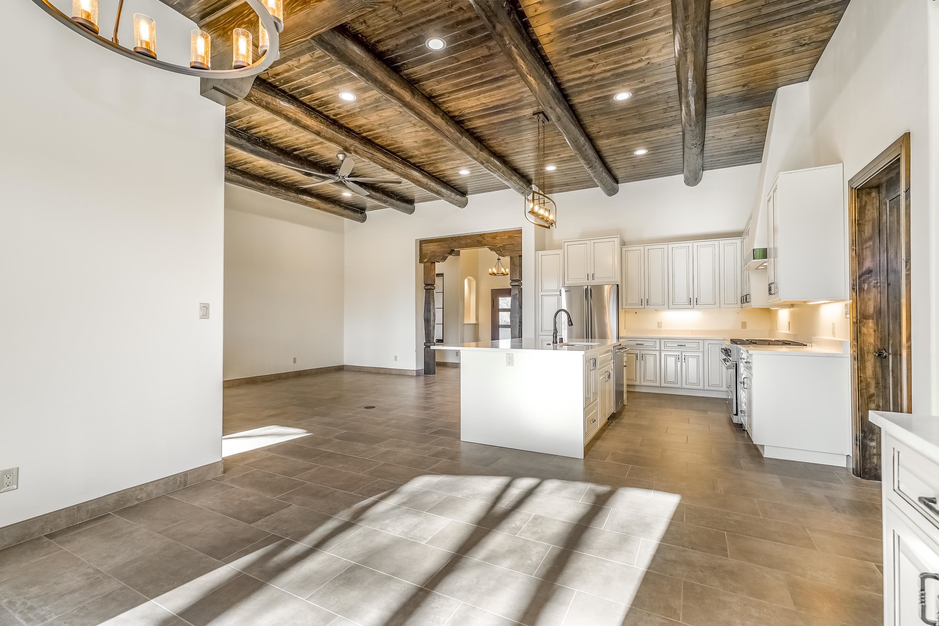 Taos, New Mexico 87571, United States, 3 Bedrooms Bedrooms, ,3 BathroomsBathrooms,Residential,Active,224219