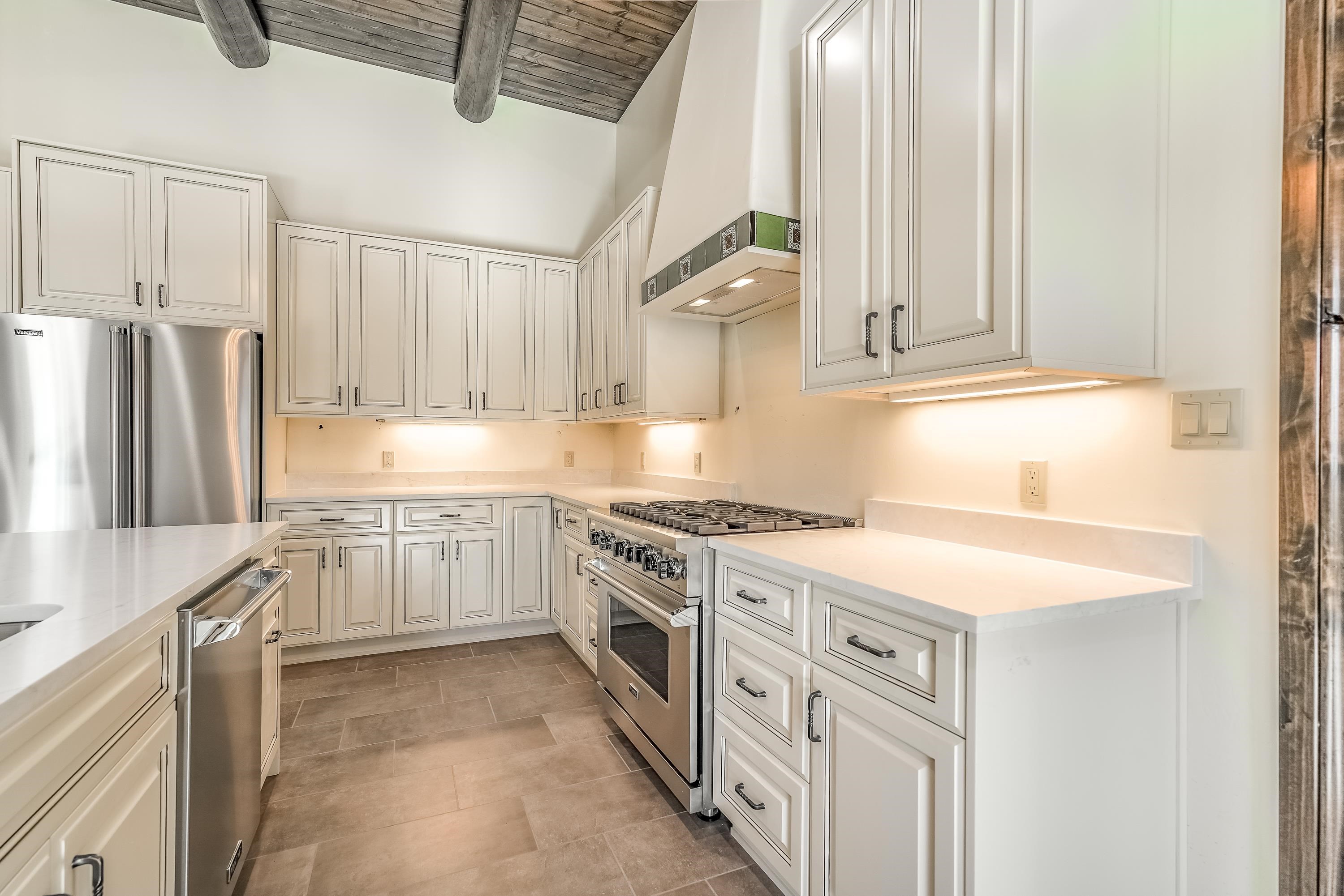 Taos, New Mexico 87571, United States, 3 Bedrooms Bedrooms, ,3 BathroomsBathrooms,Residential,Active,224219