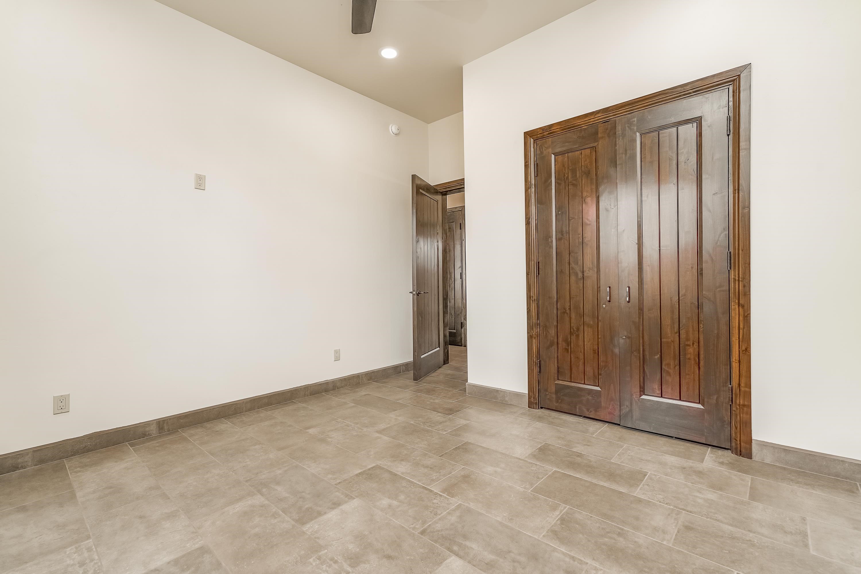 Taos, New Mexico 87571, United States, 3 Bedrooms Bedrooms, ,3 BathroomsBathrooms,Residential,Active,224219