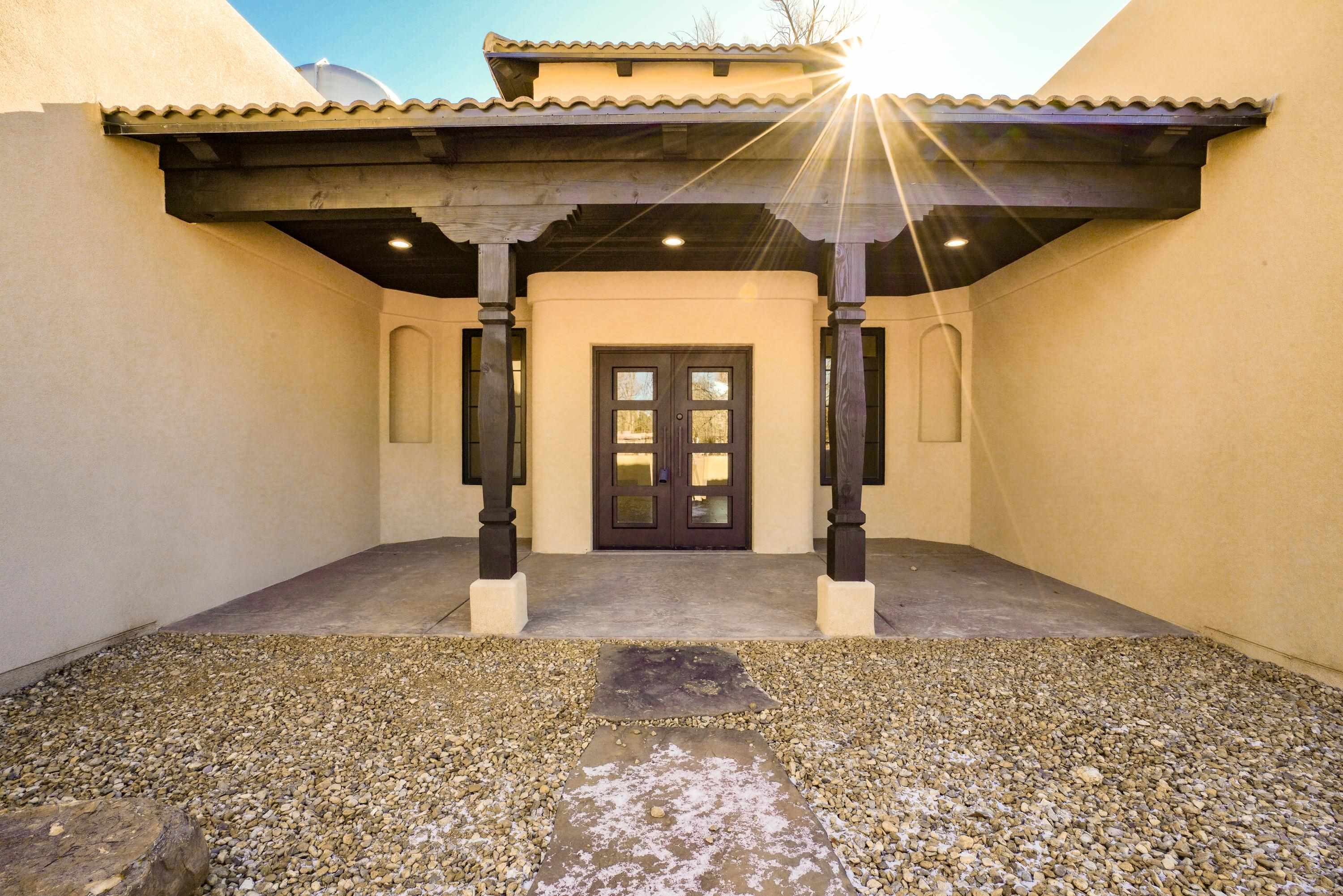 Taos, New Mexico 87571, United States, 3 Bedrooms Bedrooms, ,3 BathroomsBathrooms,Residential,Active,224219