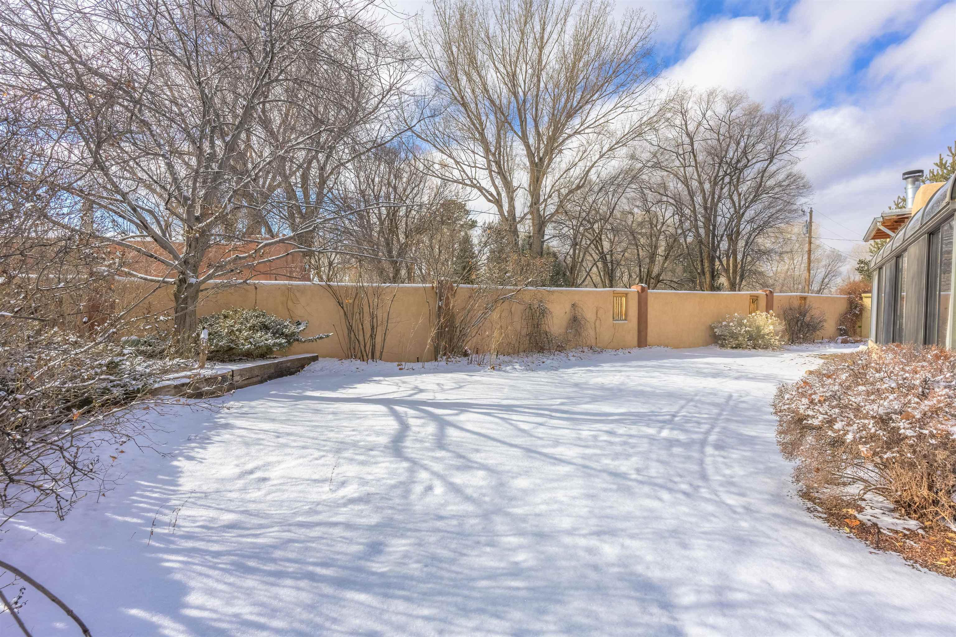 327 Santistevan Lane, Taos, New Mexico image 32